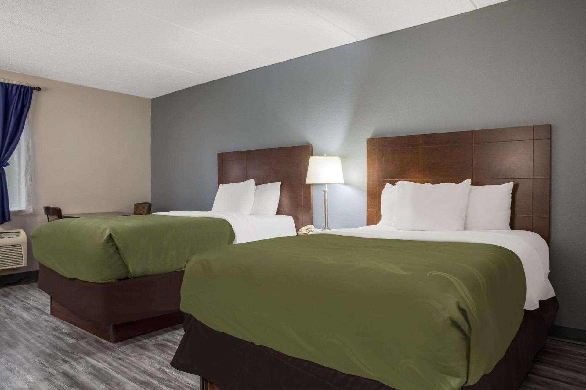 Quality Inn Toledo Westgate photo 11