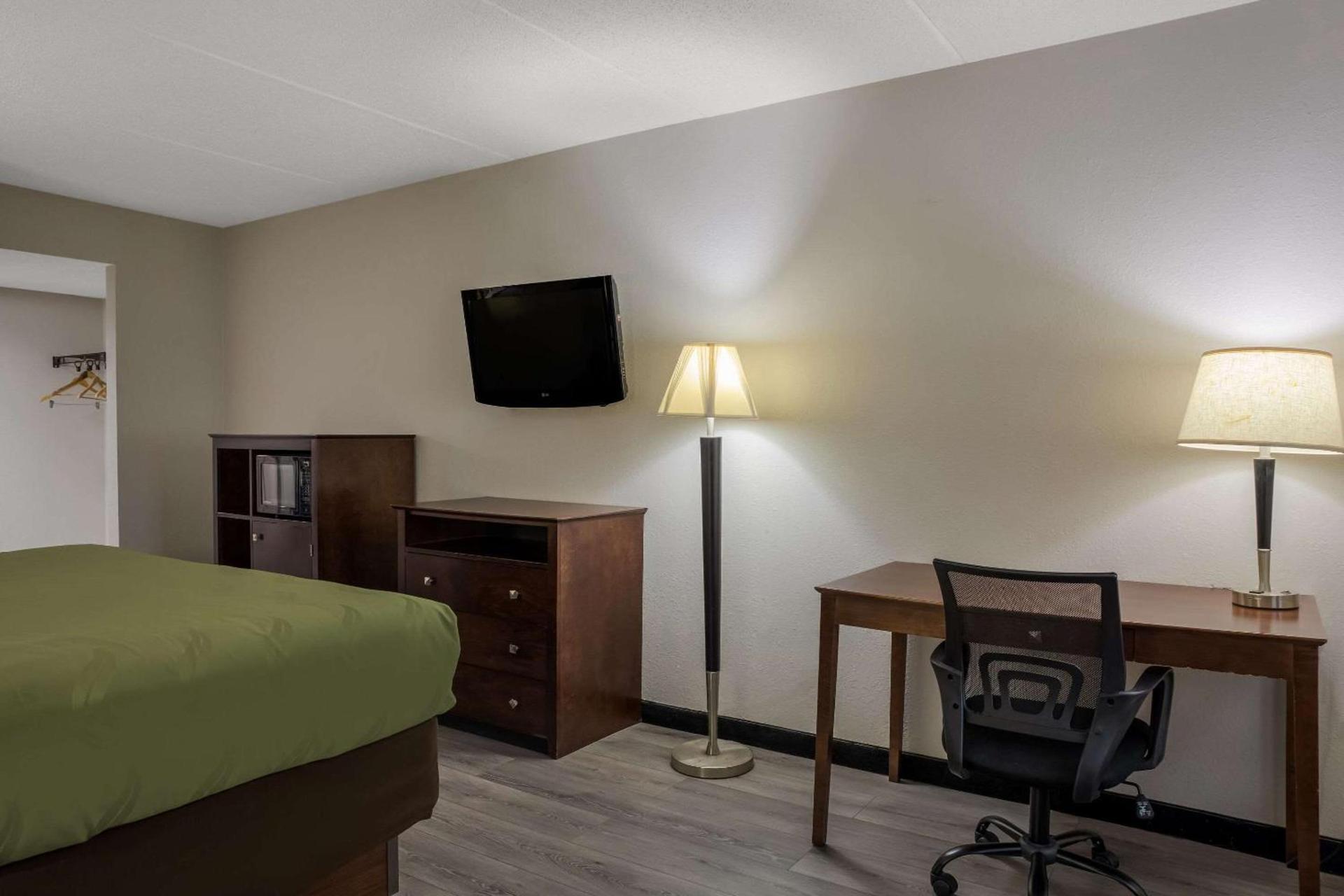 Quality Inn Toledo Westgate photo 15