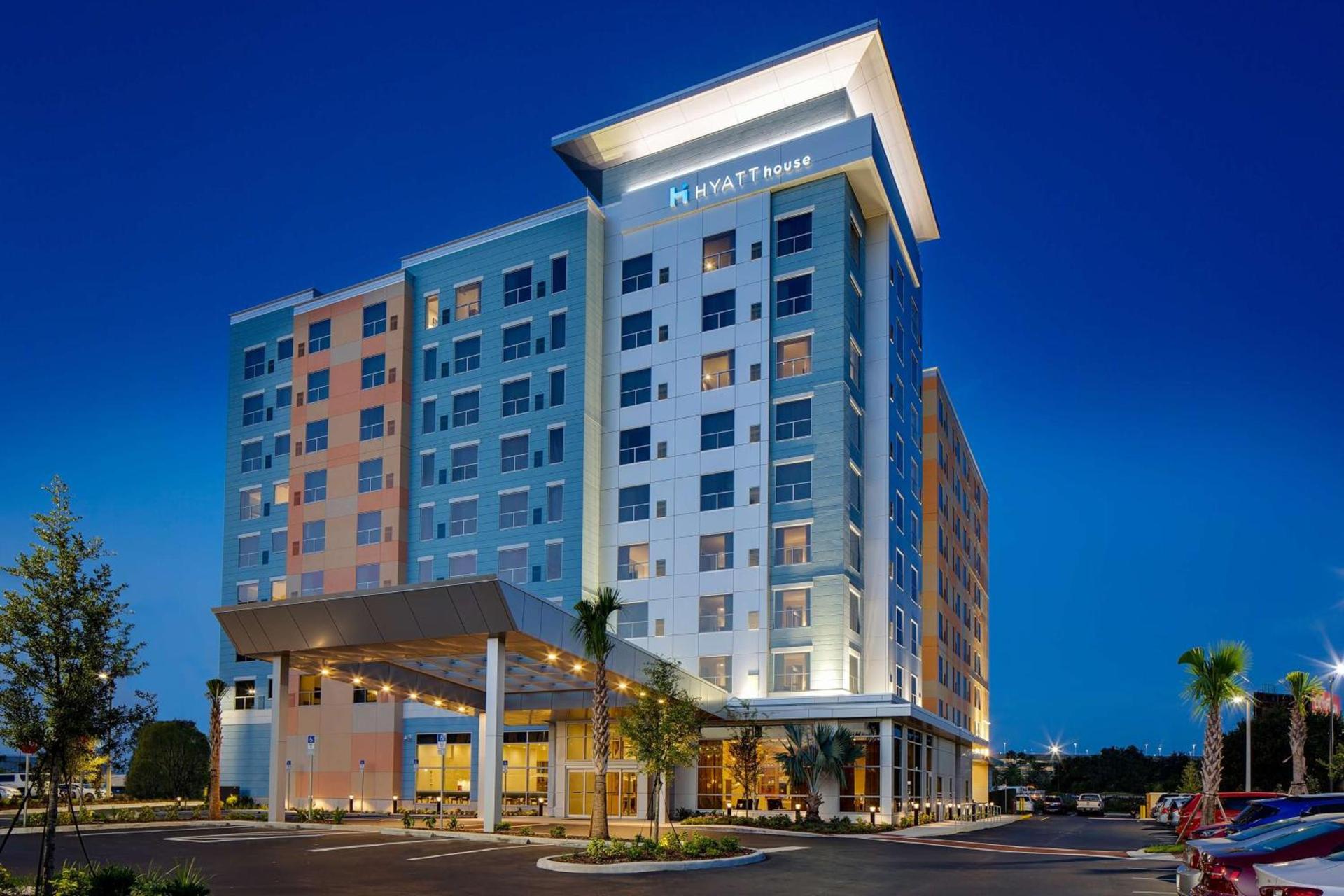Hyatt House across from Universal Orlando Resort photo 1