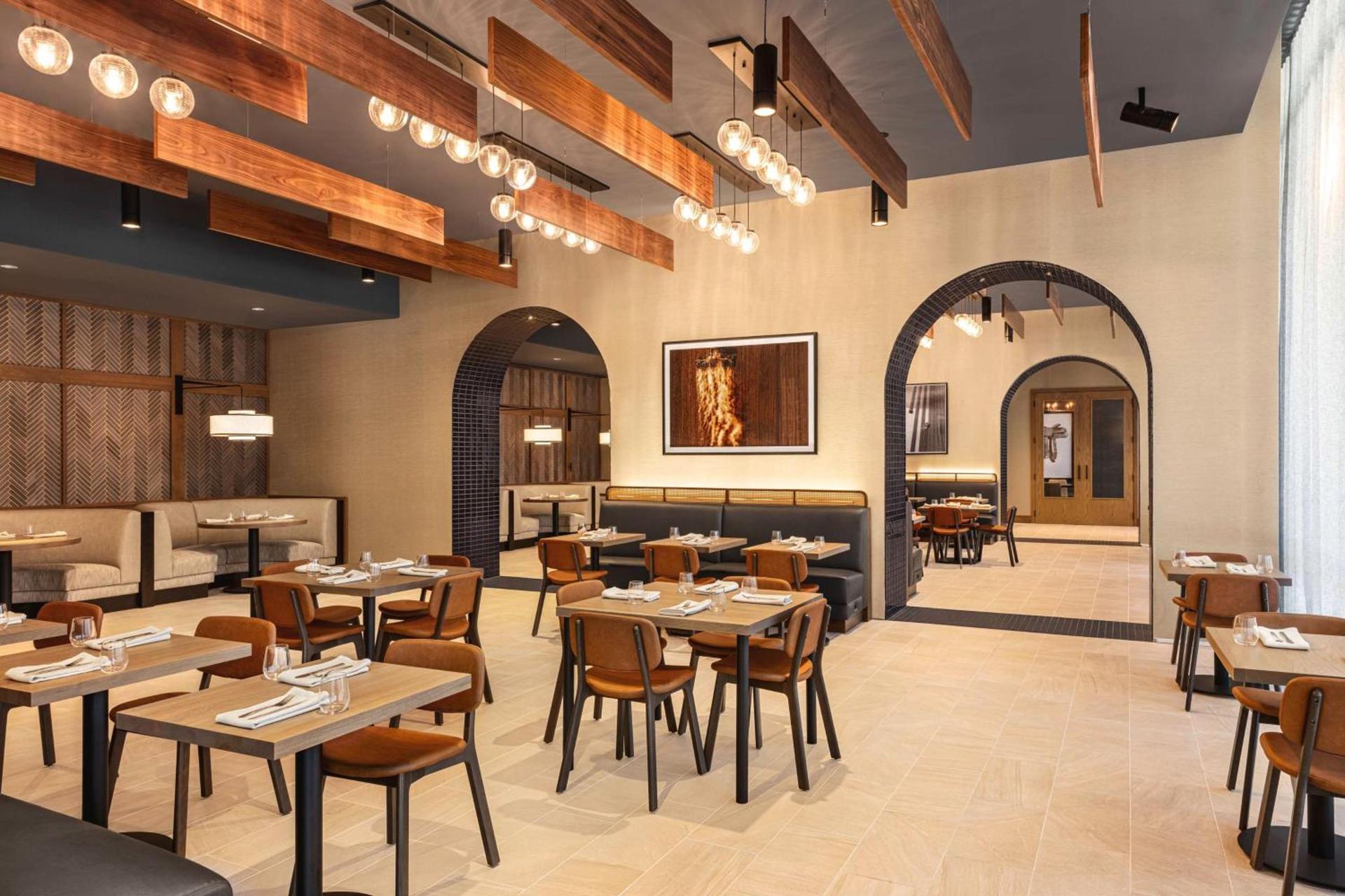 Doubletree By Hilton Abilene Downtown Convention Center photo 9