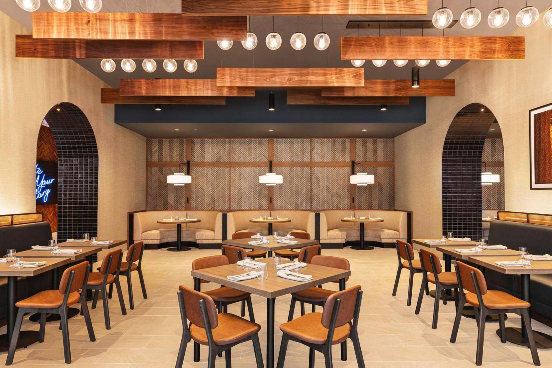 Doubletree By Hilton Abilene Downtown Convention Center photo 11