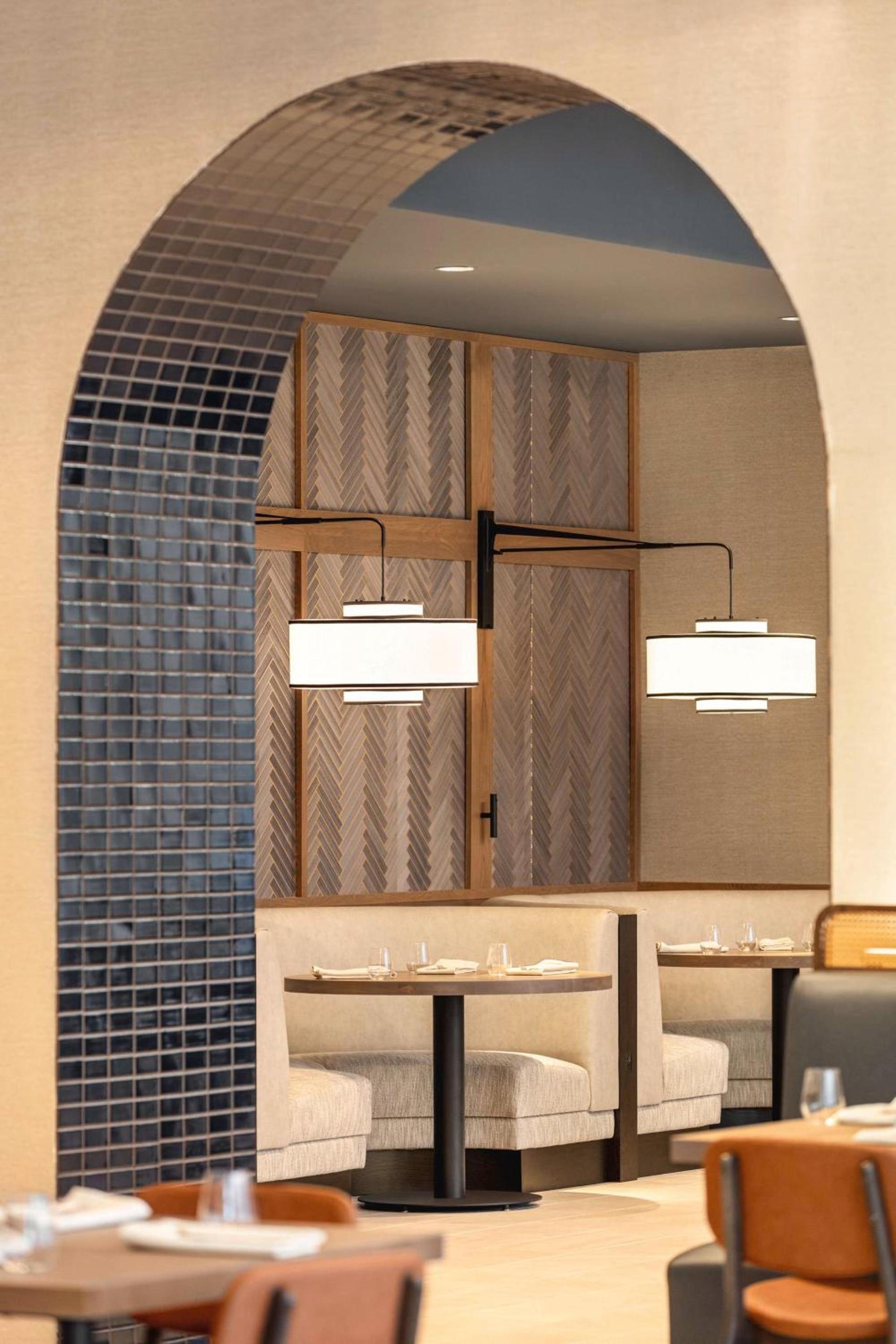 Doubletree By Hilton Abilene Downtown Convention Center photo 19