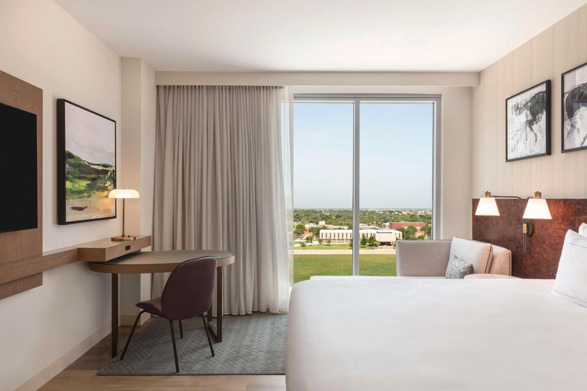 Doubletree By Hilton Abilene Downtown Convention Center photo 31