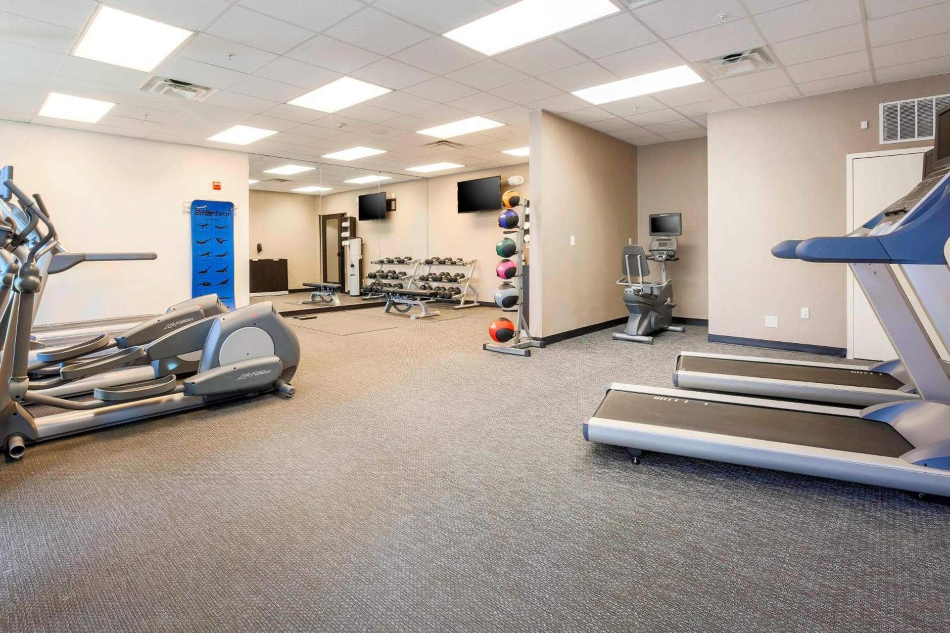 Courtyard by Marriott Dallas Arlington South photo 40