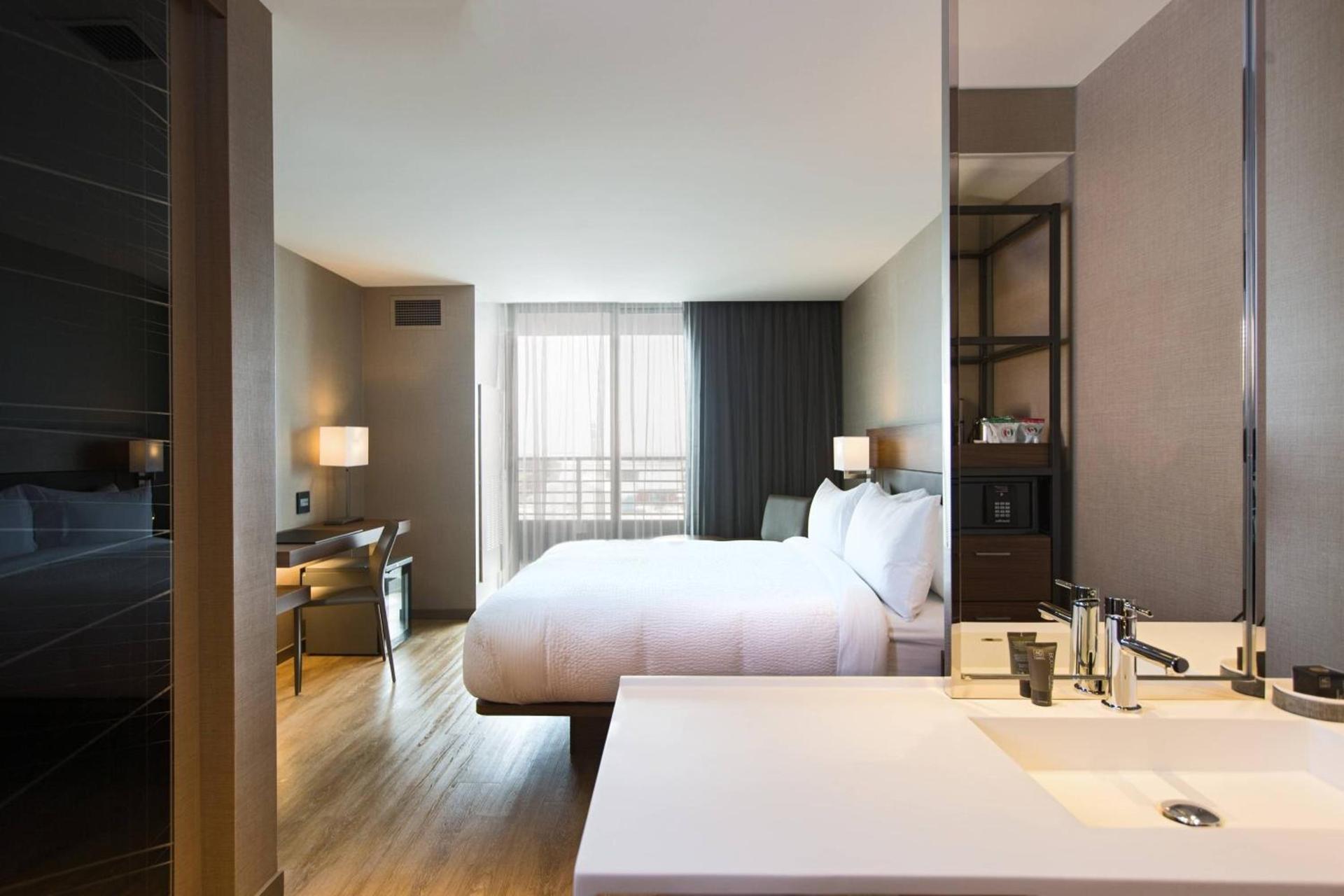 AC Hotel Cincinnati at Liberty Center photo 18