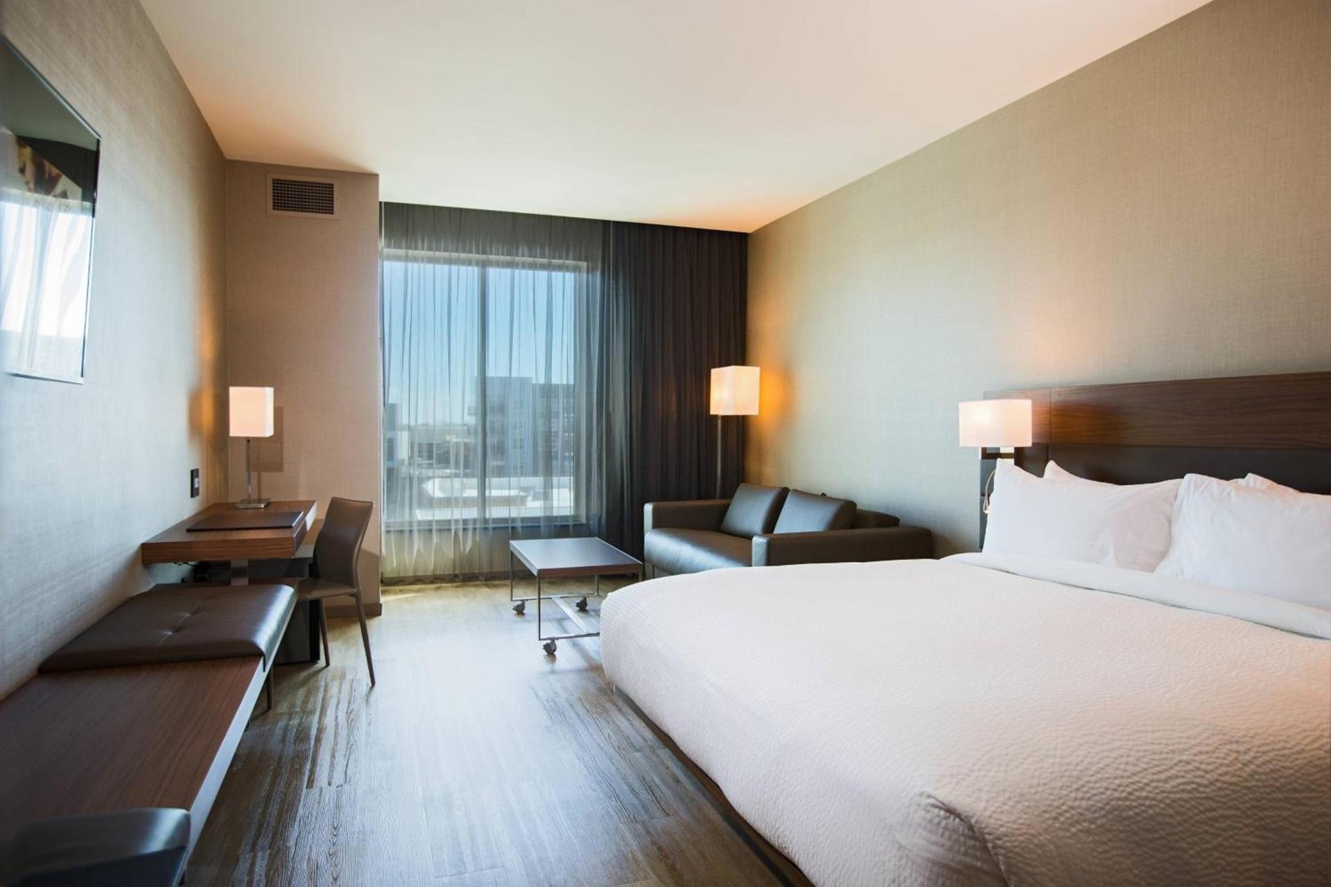 AC Hotel Cincinnati at Liberty Center photo 20