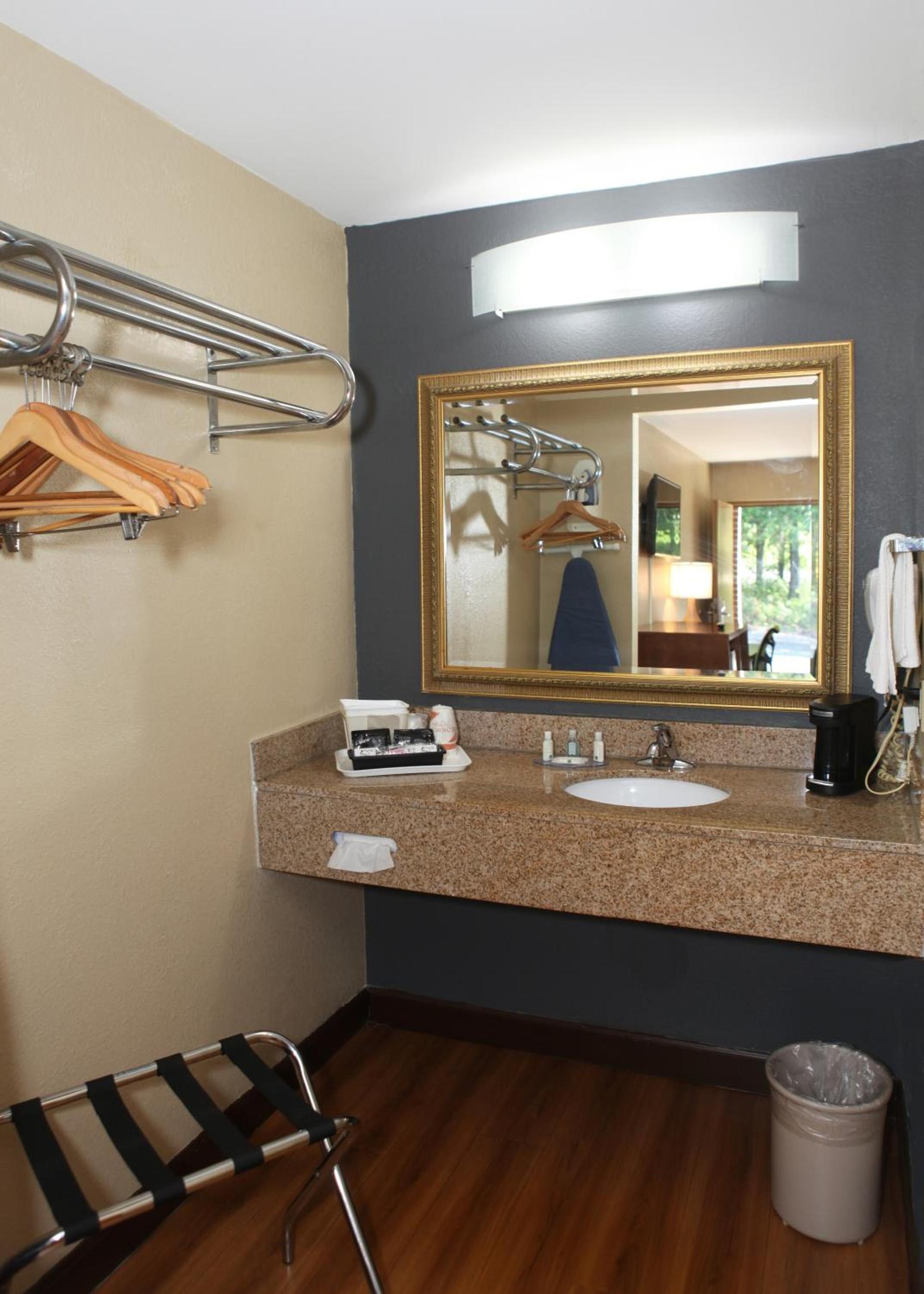 Quality Inn Kenly I-95 photo 41