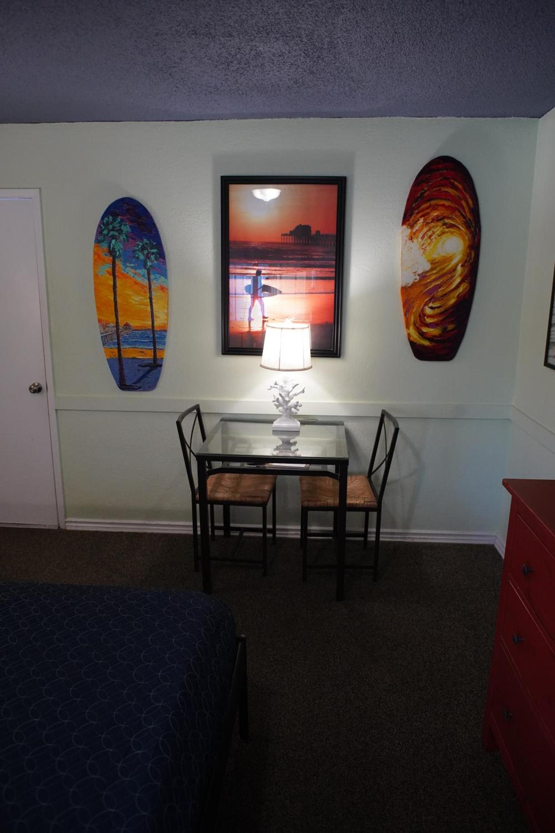 Huntington Surf Inn photo 10