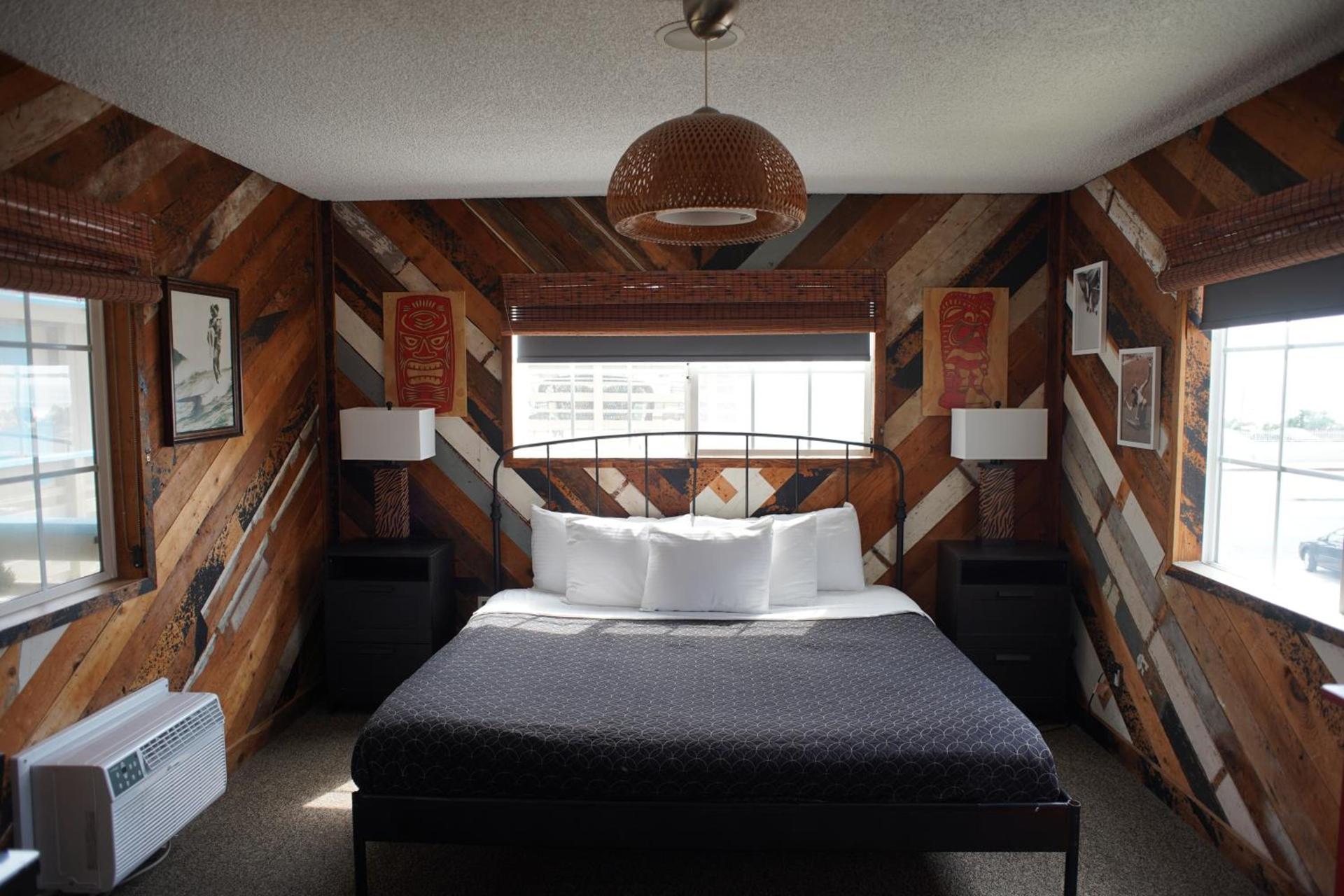 Huntington Surf Inn photo 14