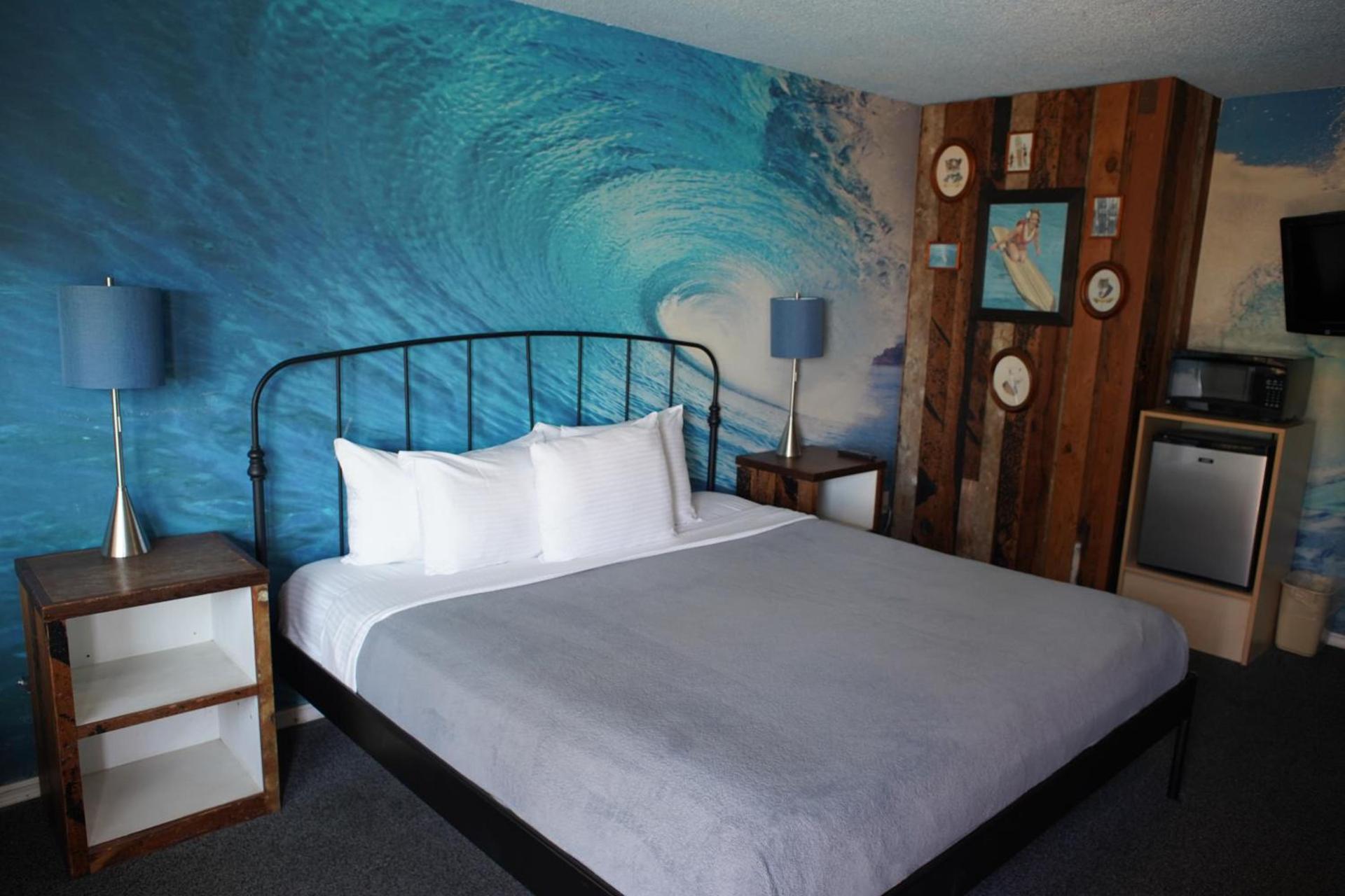 Huntington Surf Inn photo 24