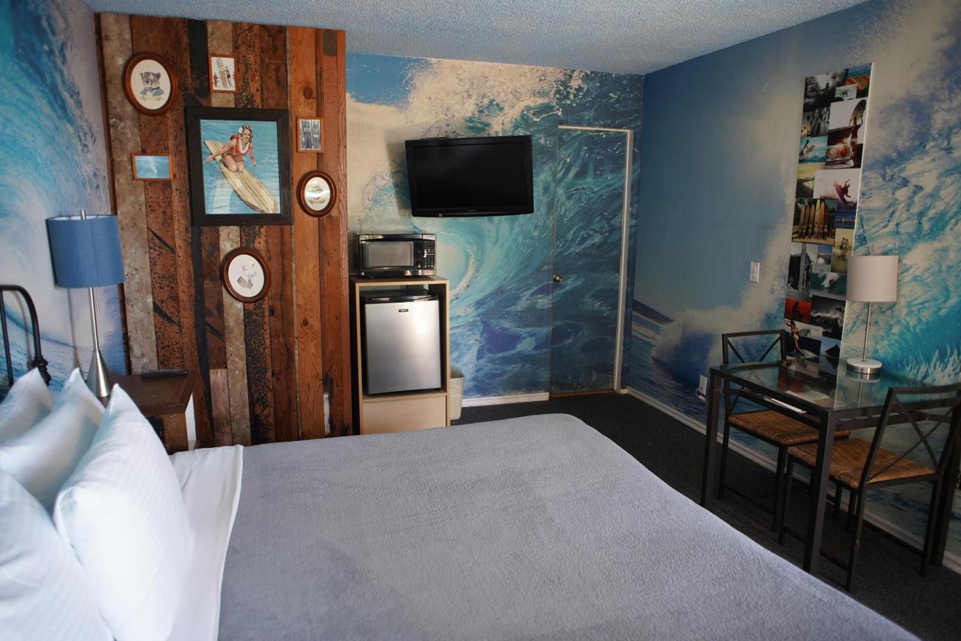 Huntington Surf Inn photo 23