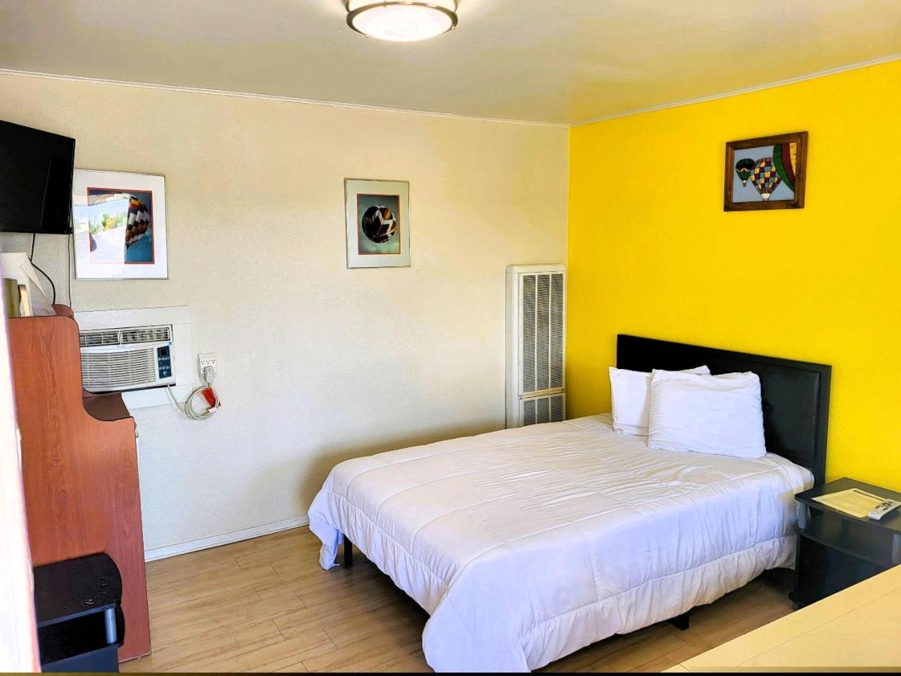 Rose's Motel photo 8
