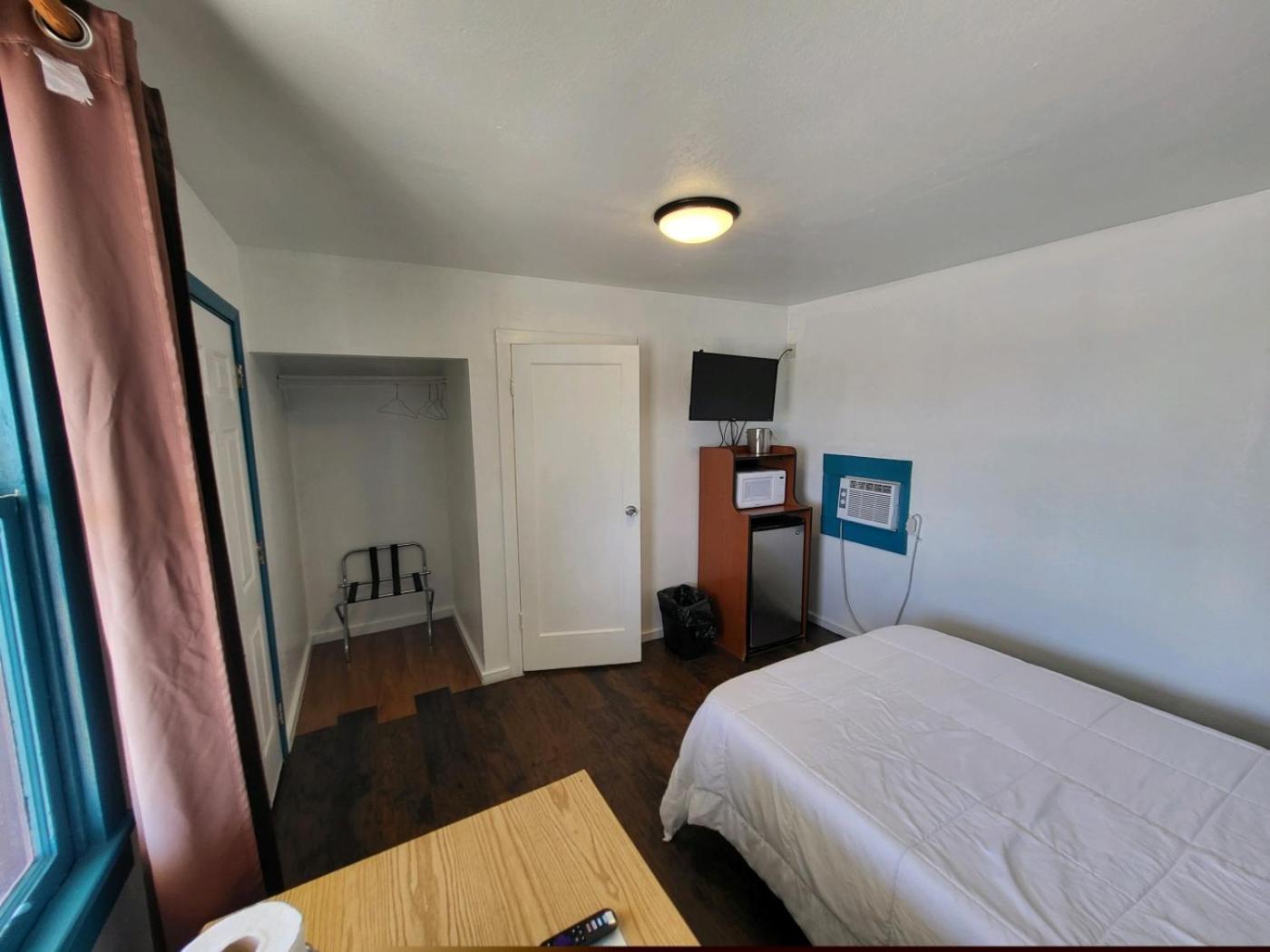 Rose's Motel photo 22