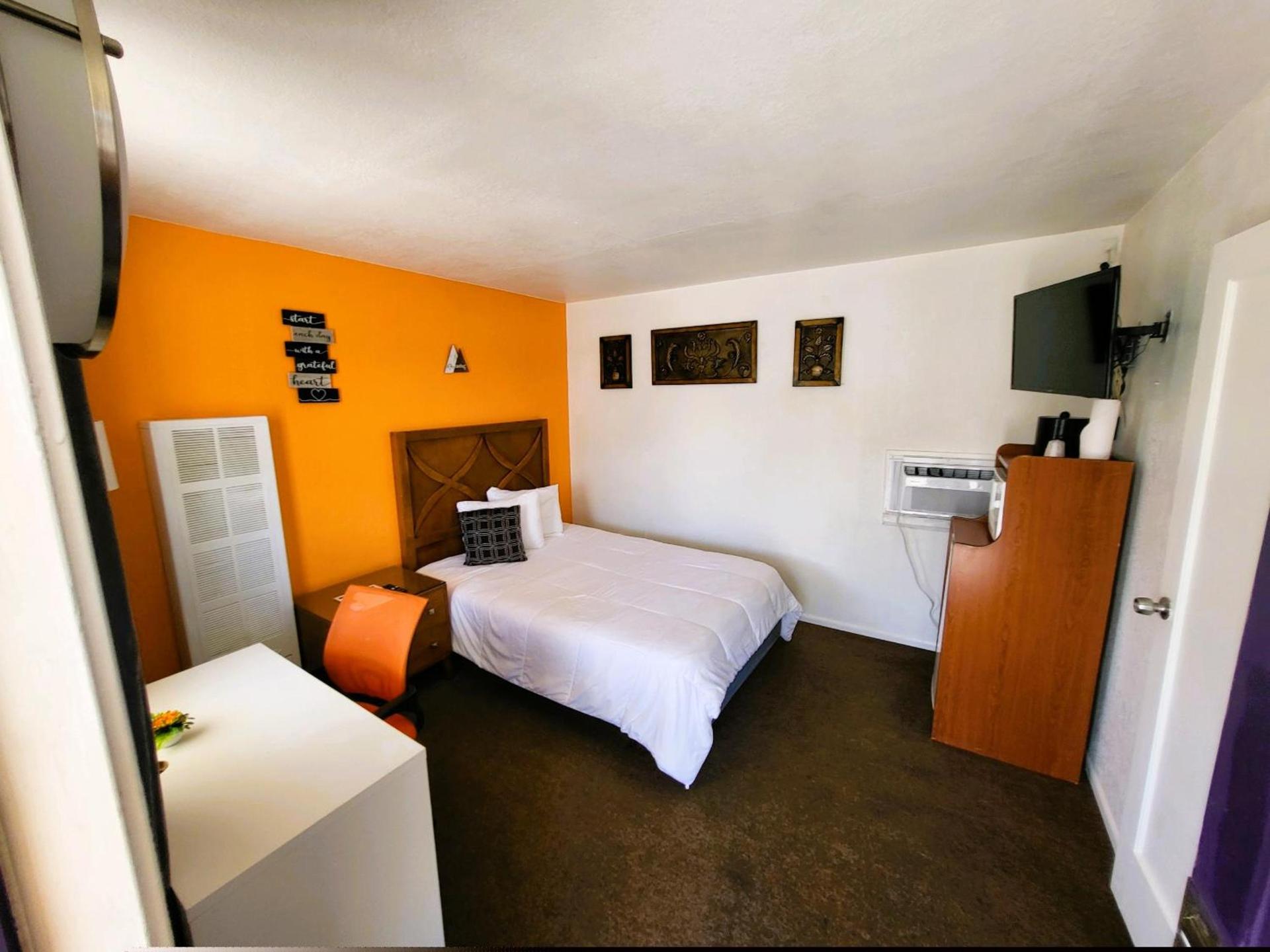 Rose's Motel photo 19