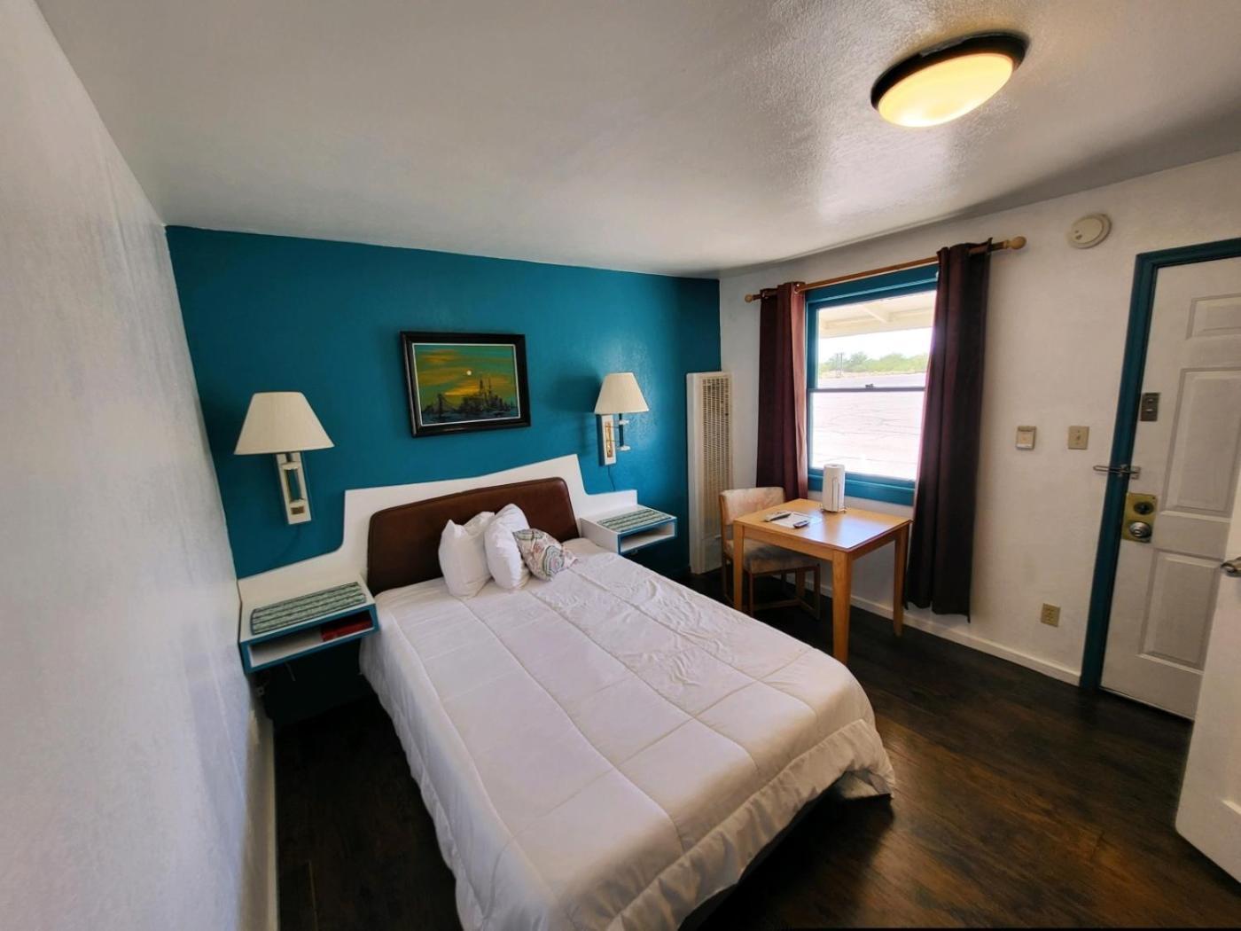 Rose's Motel photo 70