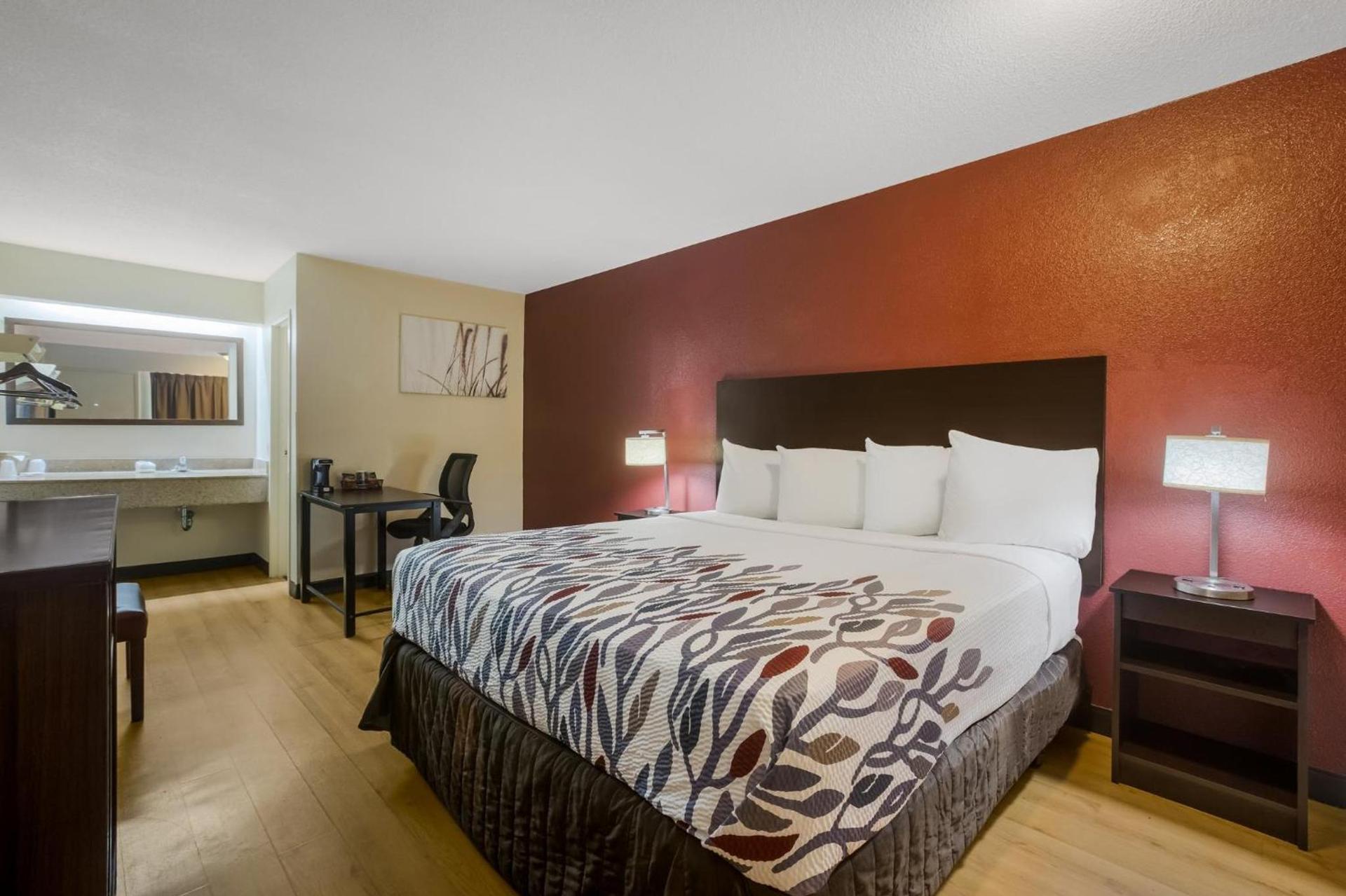 Red Roof Inn Atlanta South - Morrow photo 17