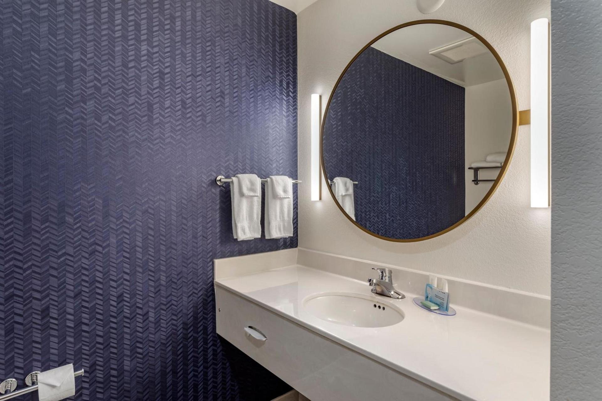 Fairfield Inn & Suites Cherokee photo 16