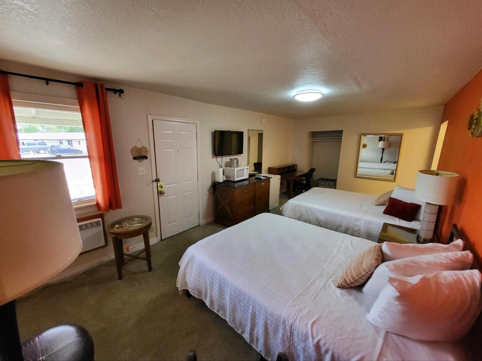 Rose's Motel photo 53