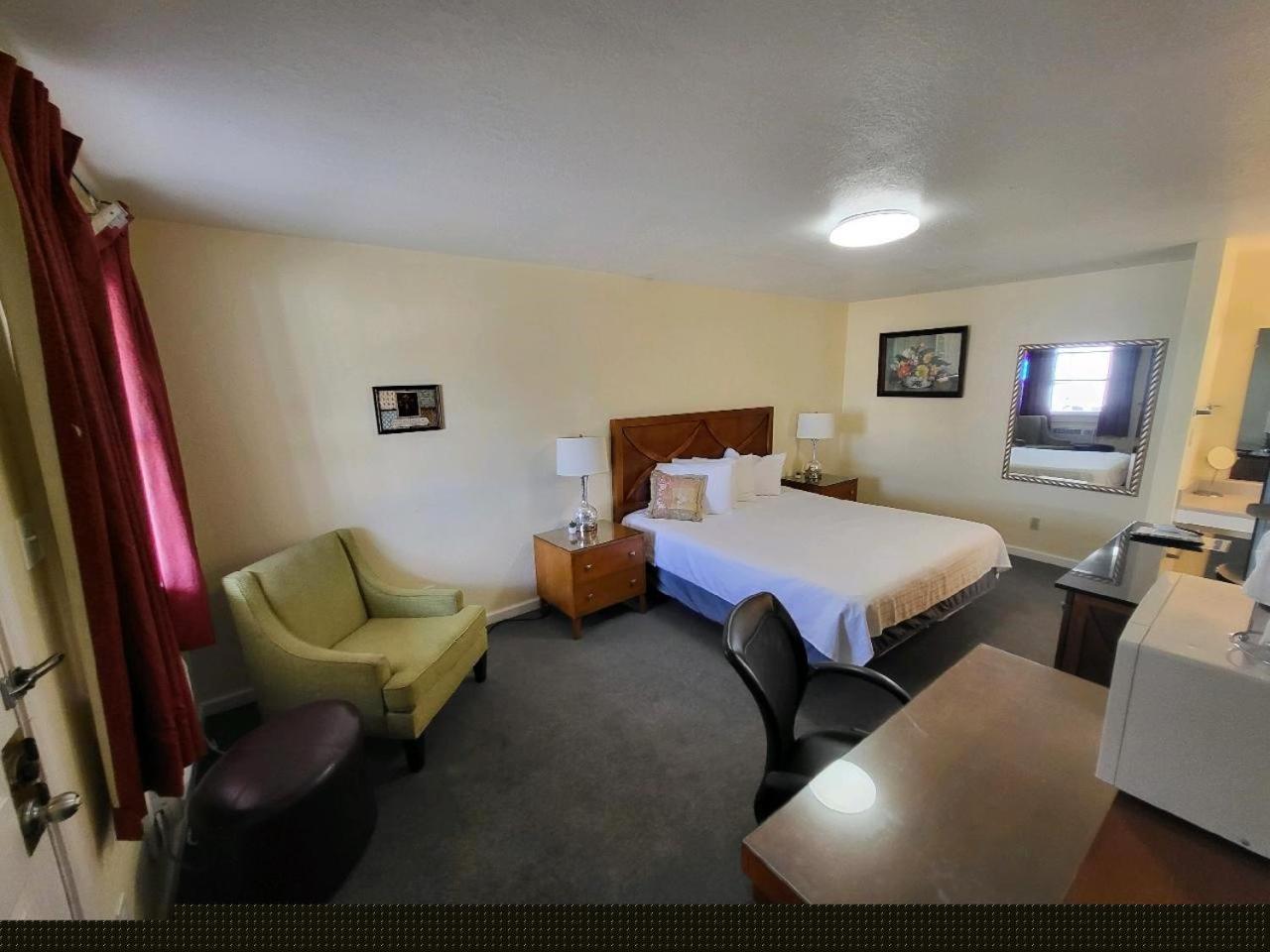 Rose's Motel photo 49