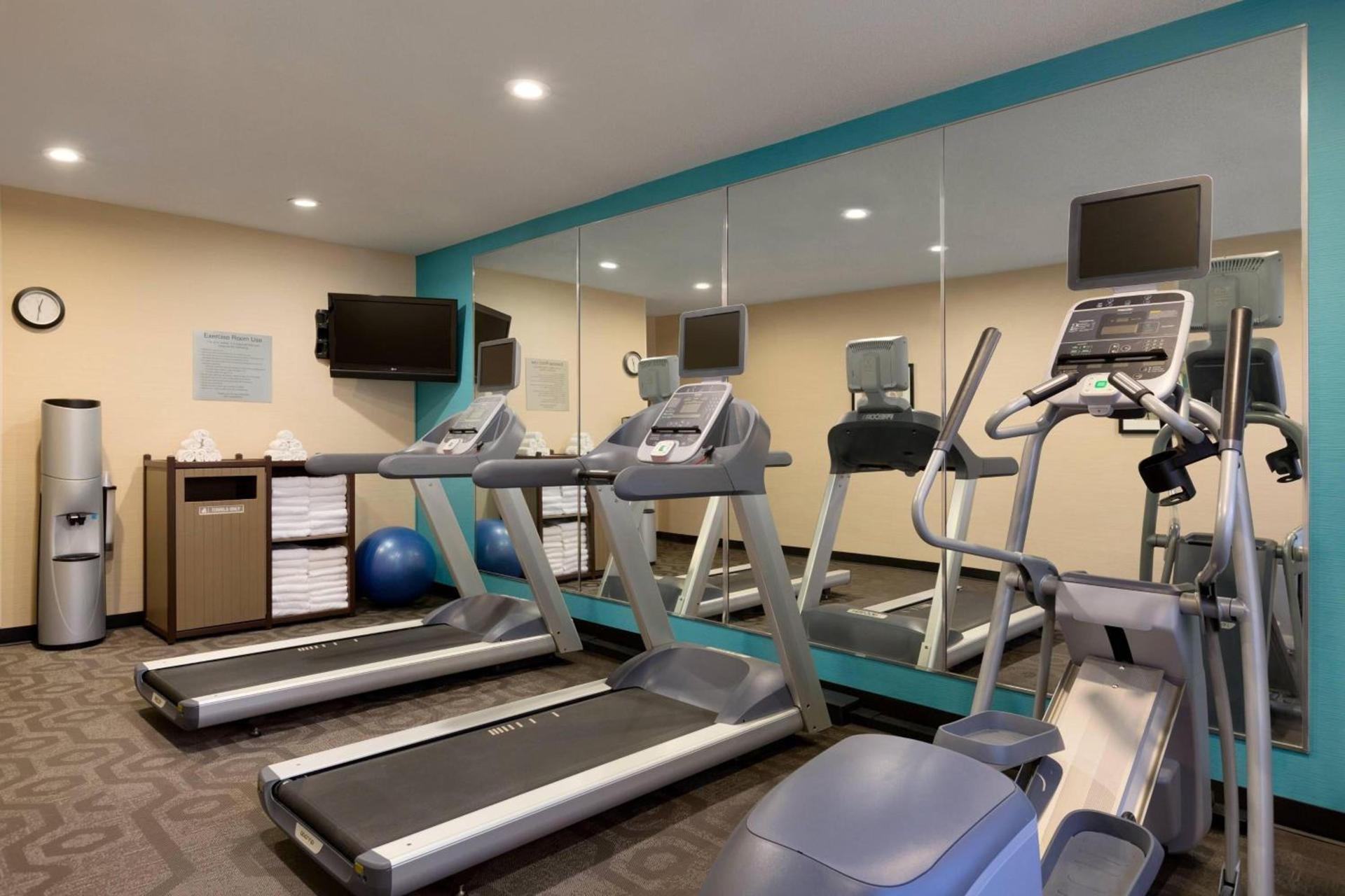 Fairfield Inn & Suites Bismarck North photo 21
