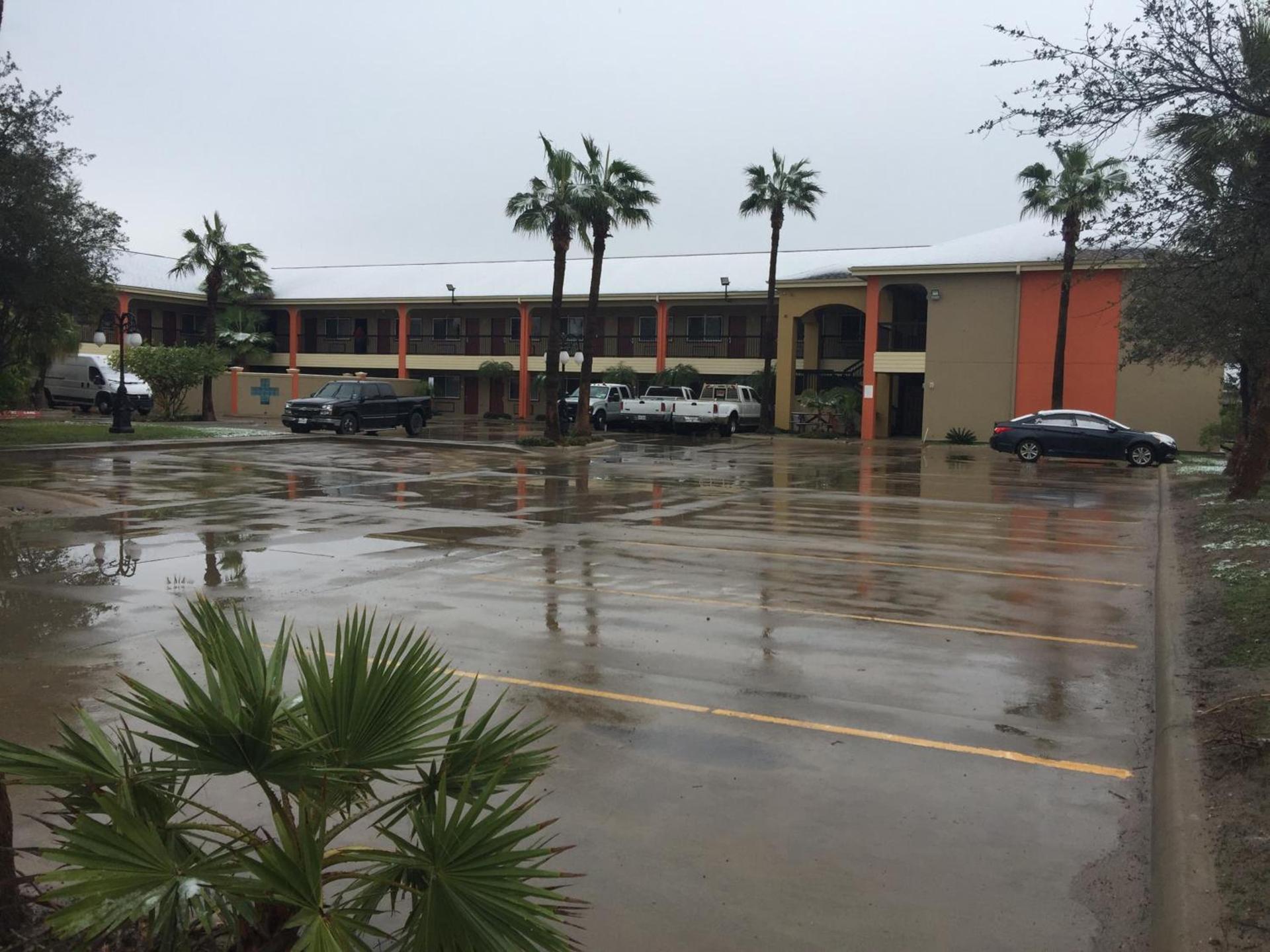 Texas Inn and Suites City Center at University Dr. photo 10