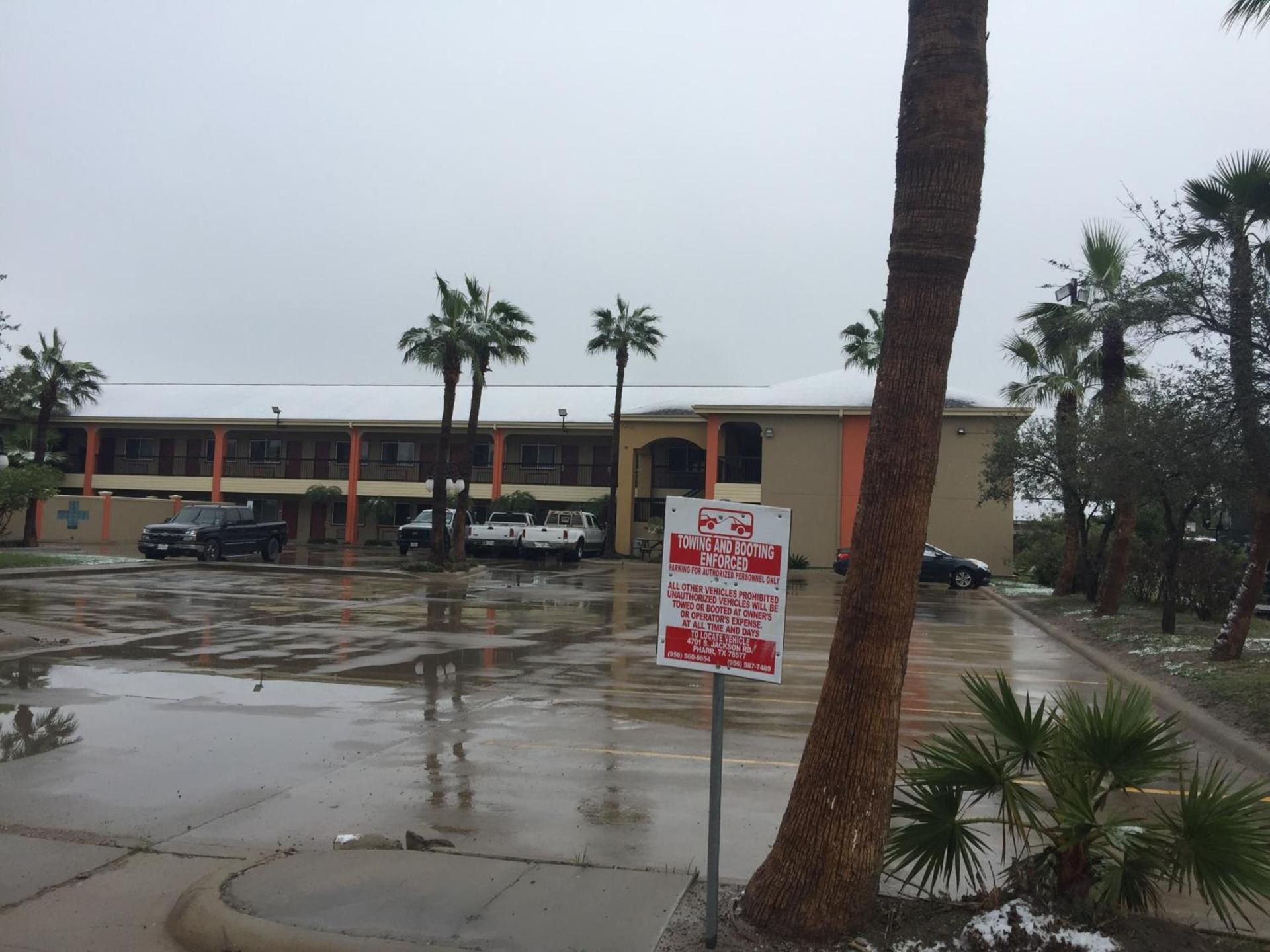 Texas Inn and Suites City Center at University Dr. photo 8