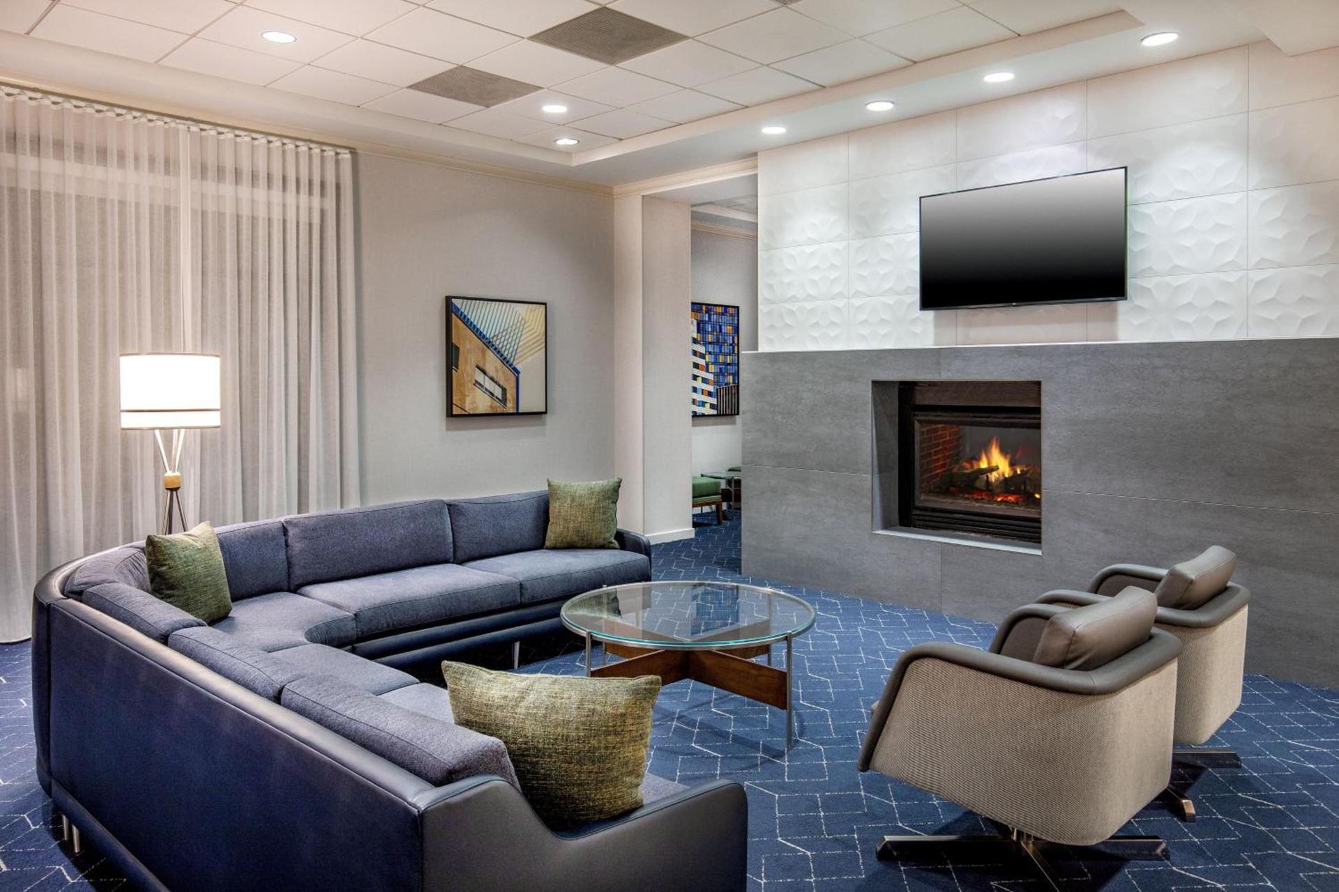 Courtyard by Marriott Boston Billerica Bedford photo 5
