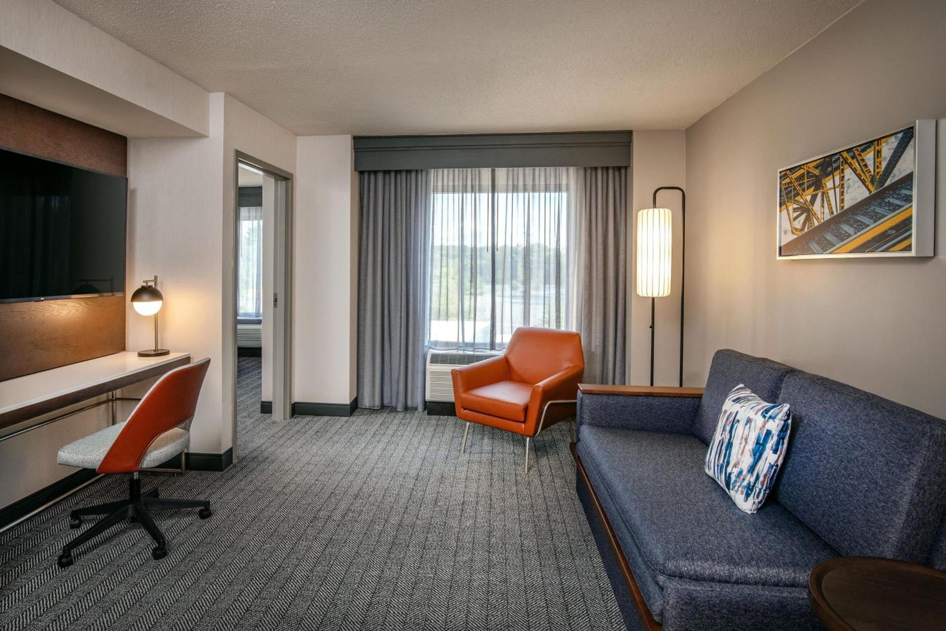 Courtyard by Marriott Boston Billerica Bedford photo 17