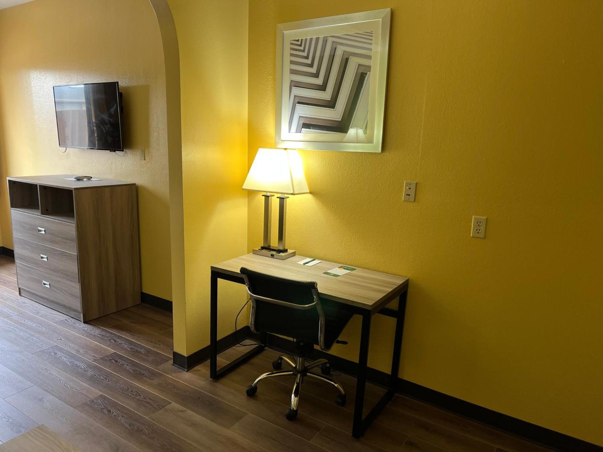Quality Inn Bay City TX photo 41