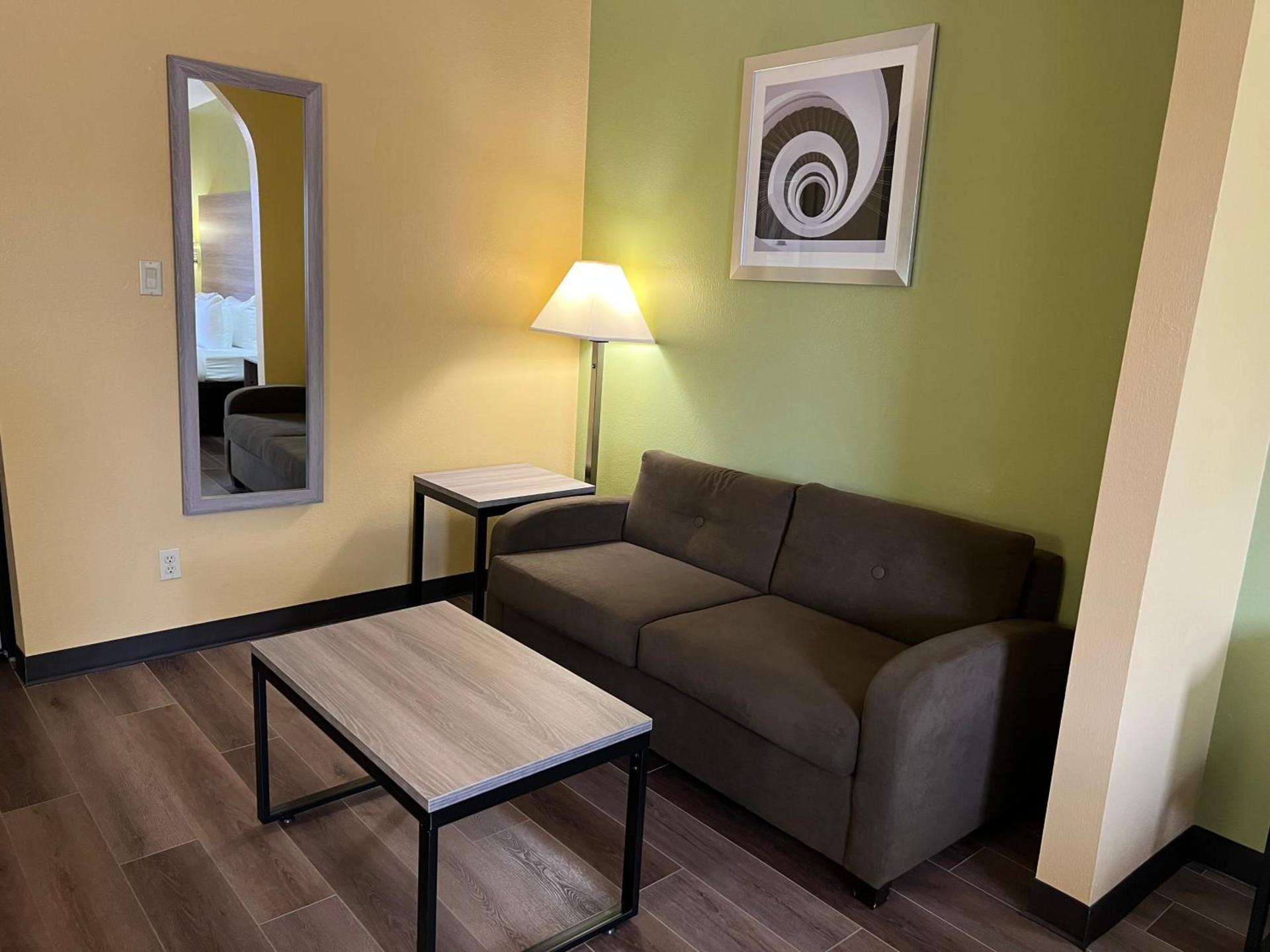 Quality Inn Bay City TX photo 52