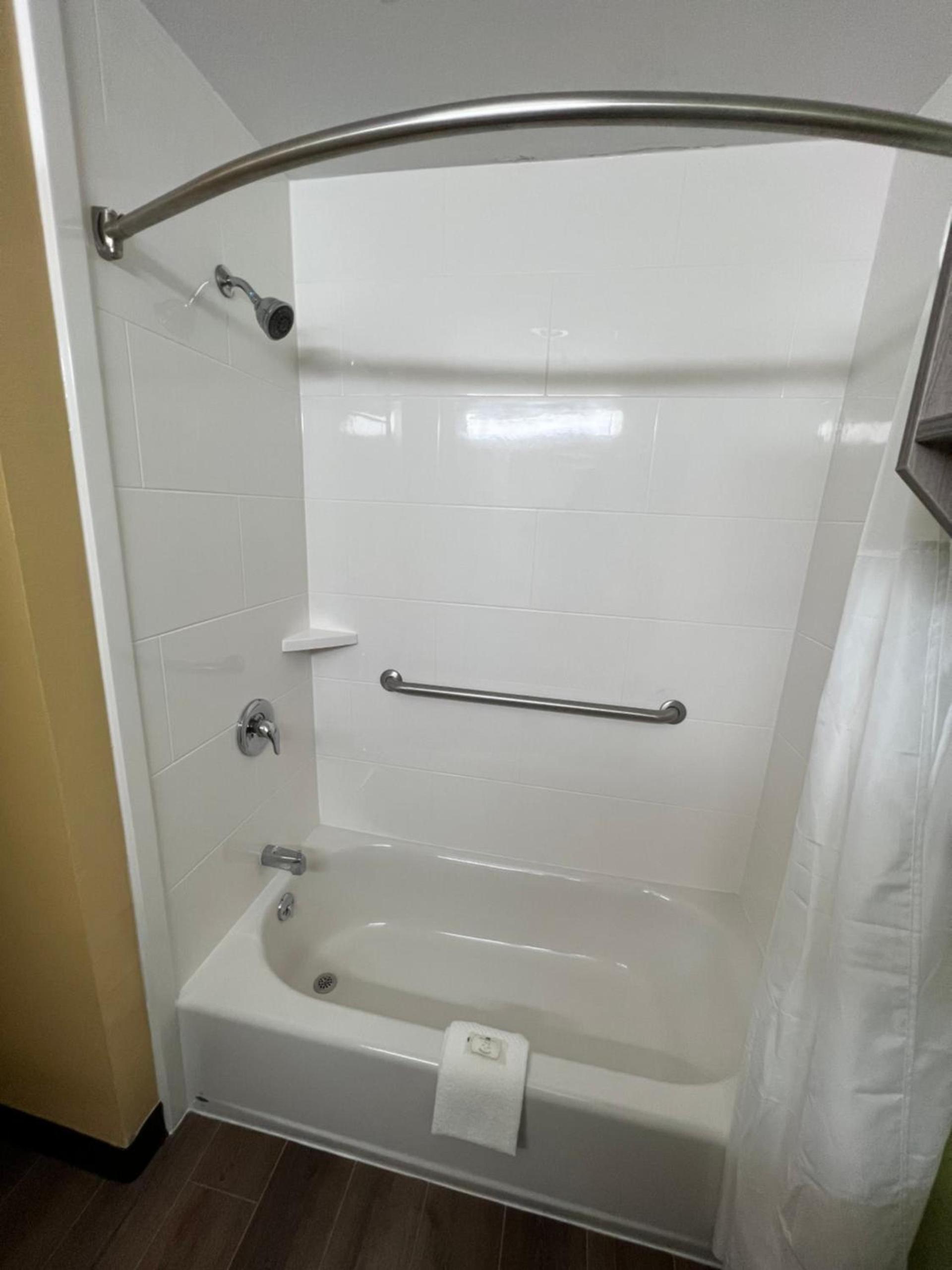Quality Inn Bay City TX photo 59