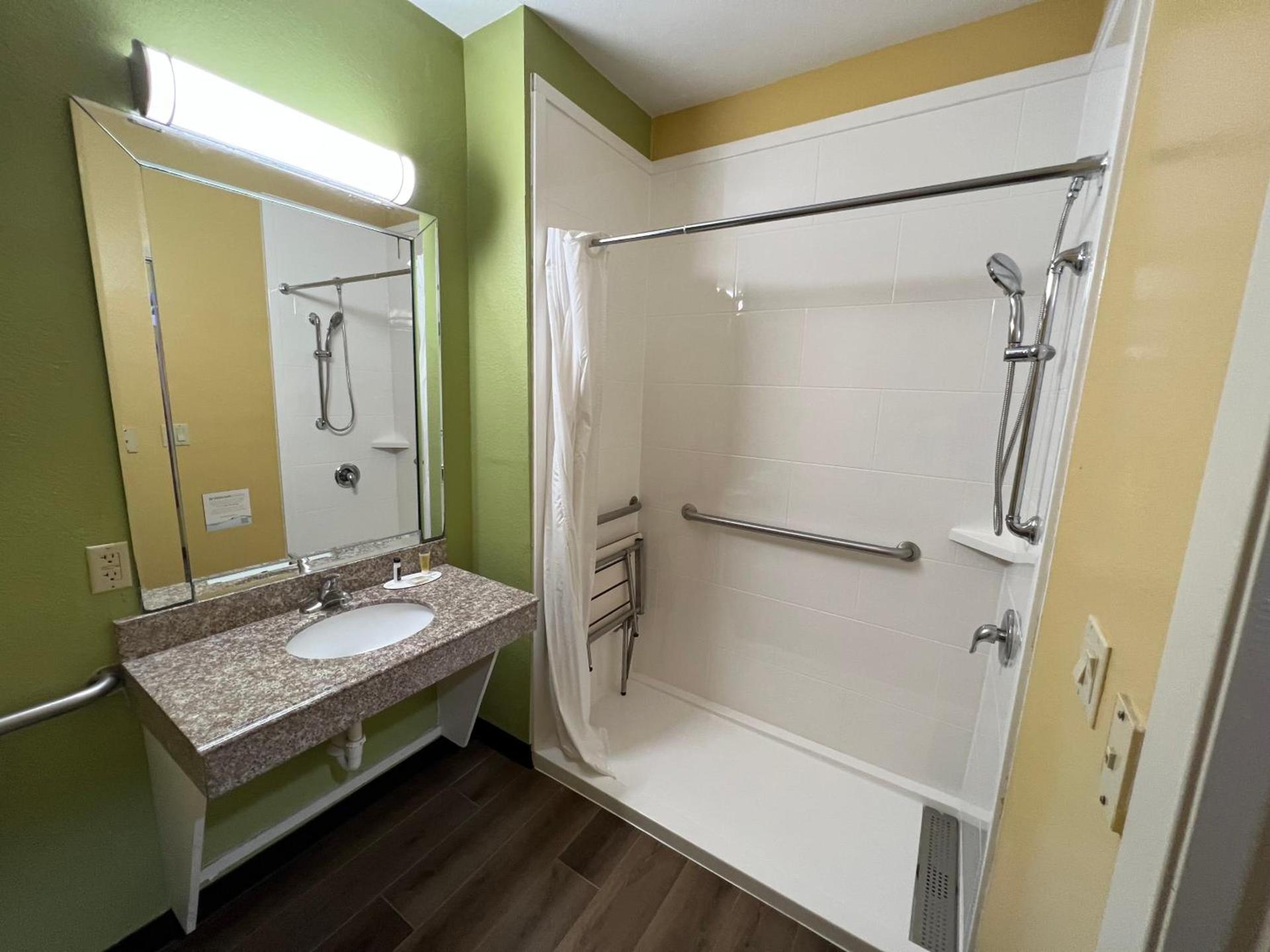 Quality Inn Bay City TX photo 65