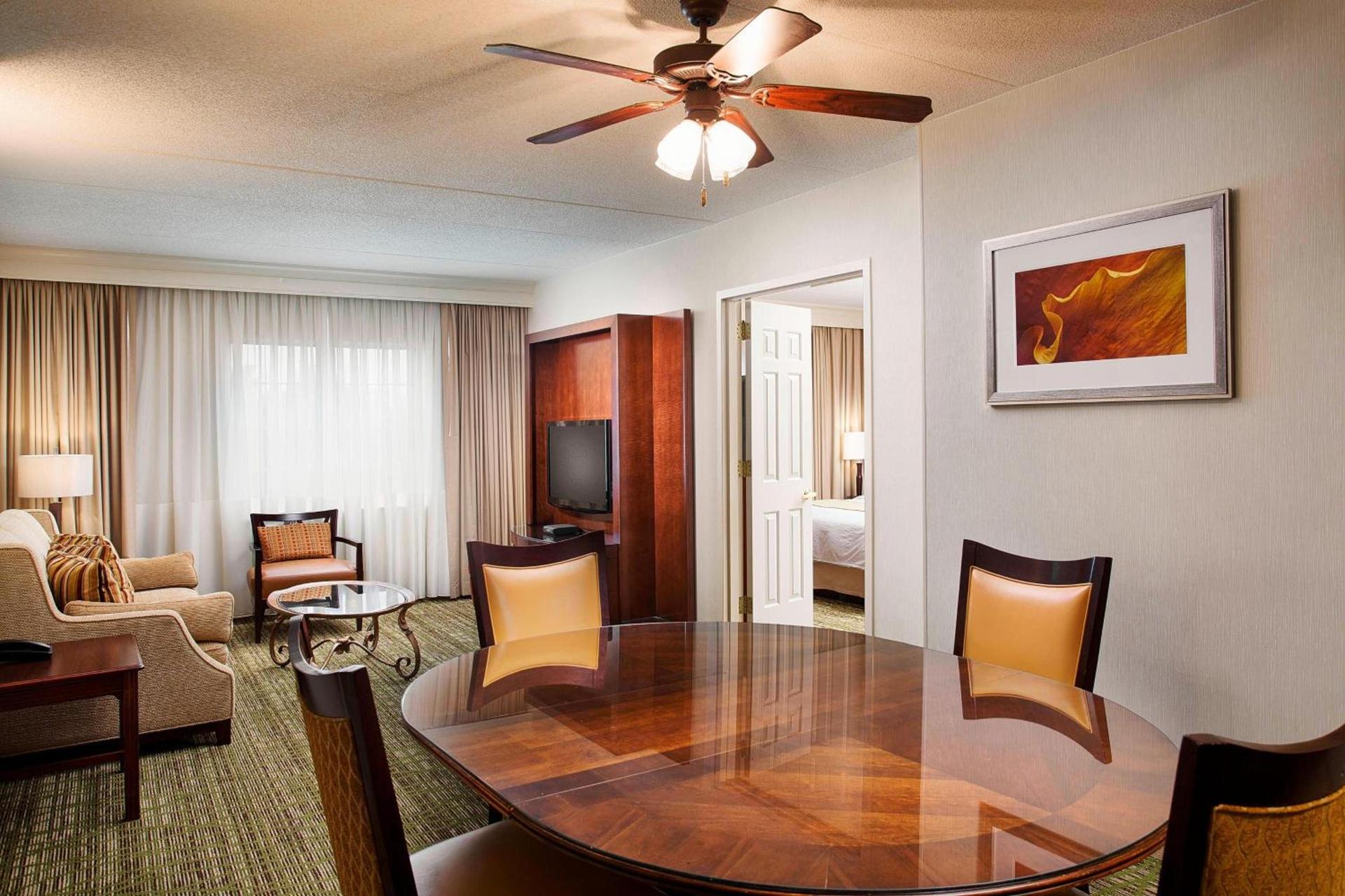 Chicago Marriott Midway photo 11