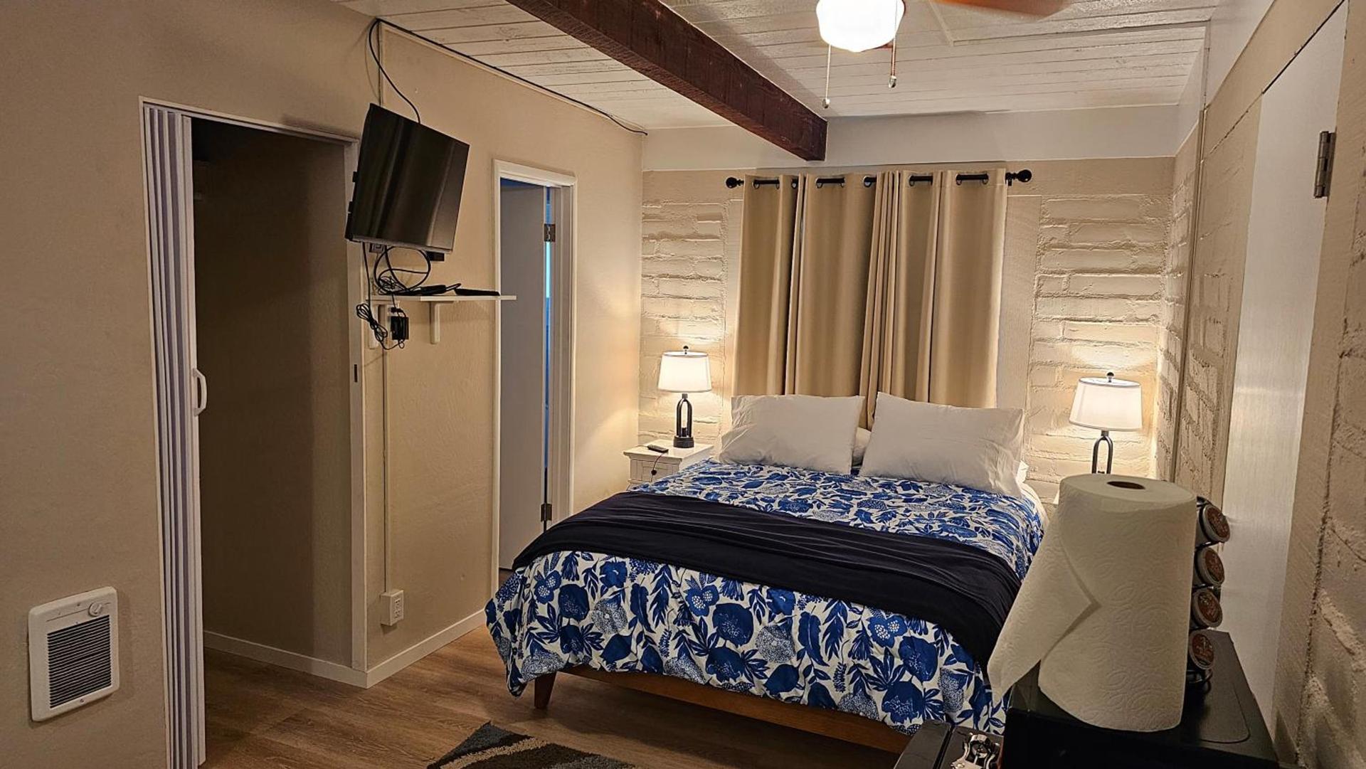 Little European Lodge photo 18