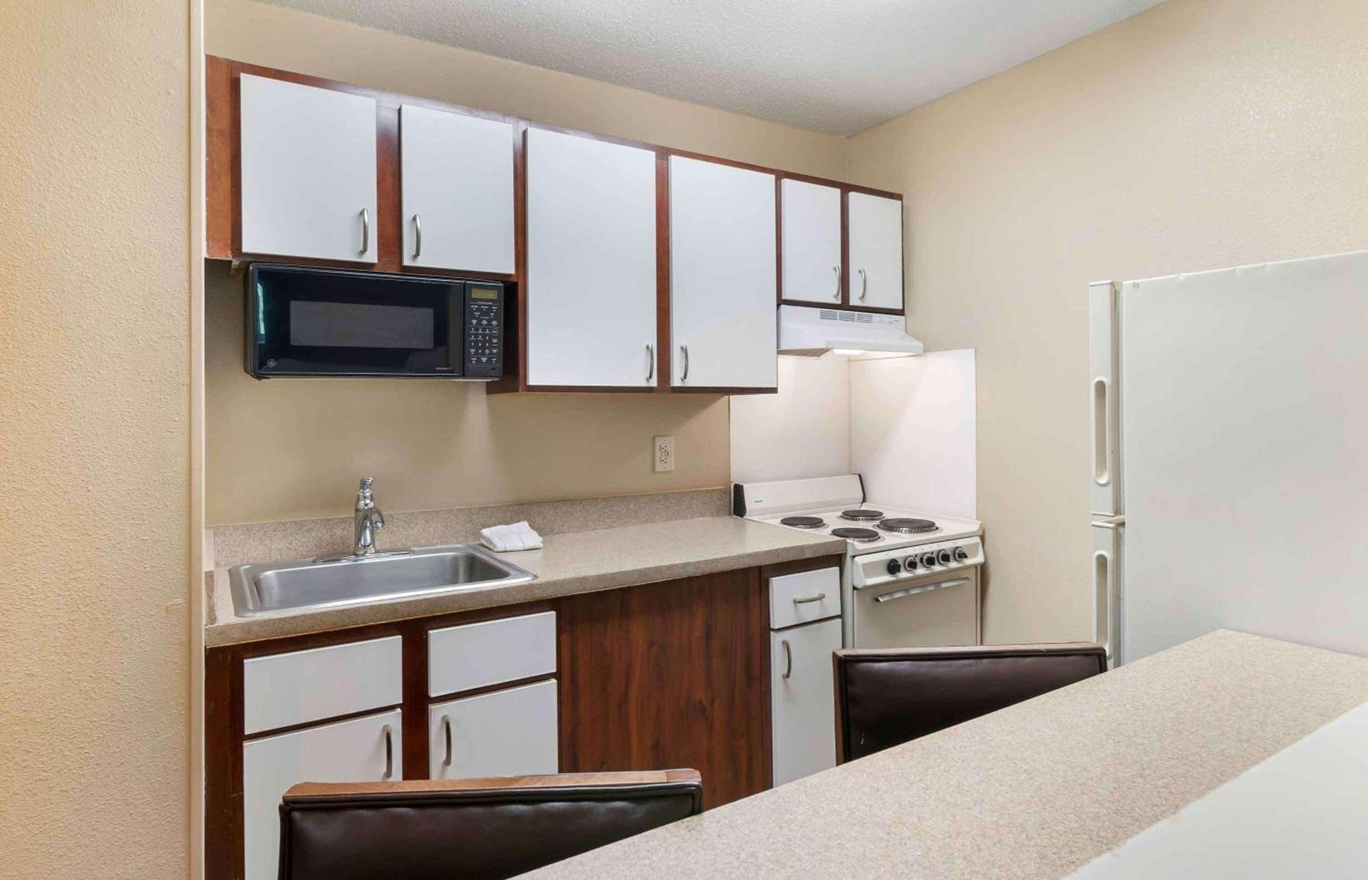 Extended Stay America Select Suites - St Louis - Earth City photo 20