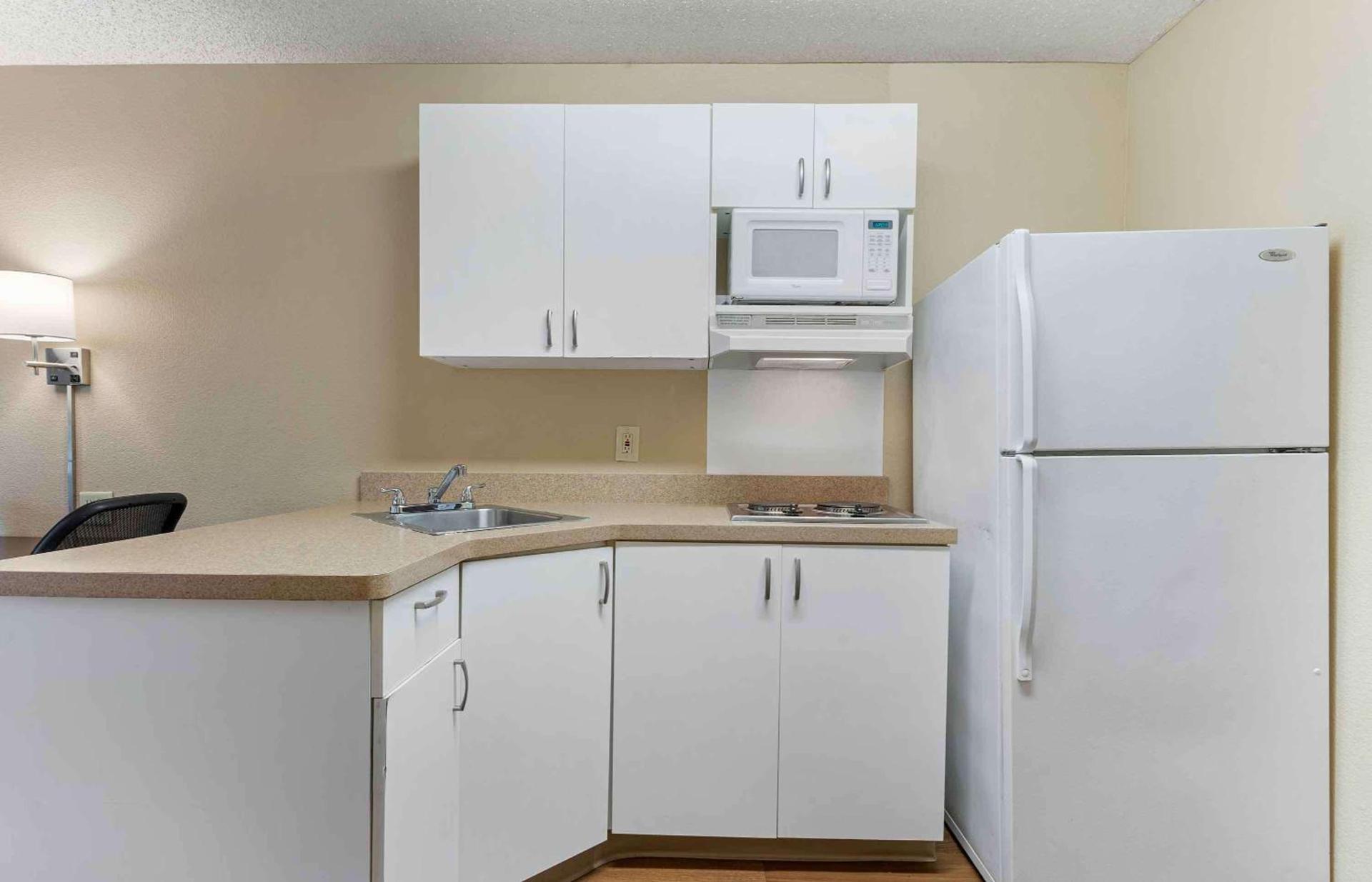 Extended Stay America Suites - Richmond - Hilltop Mall photo 22