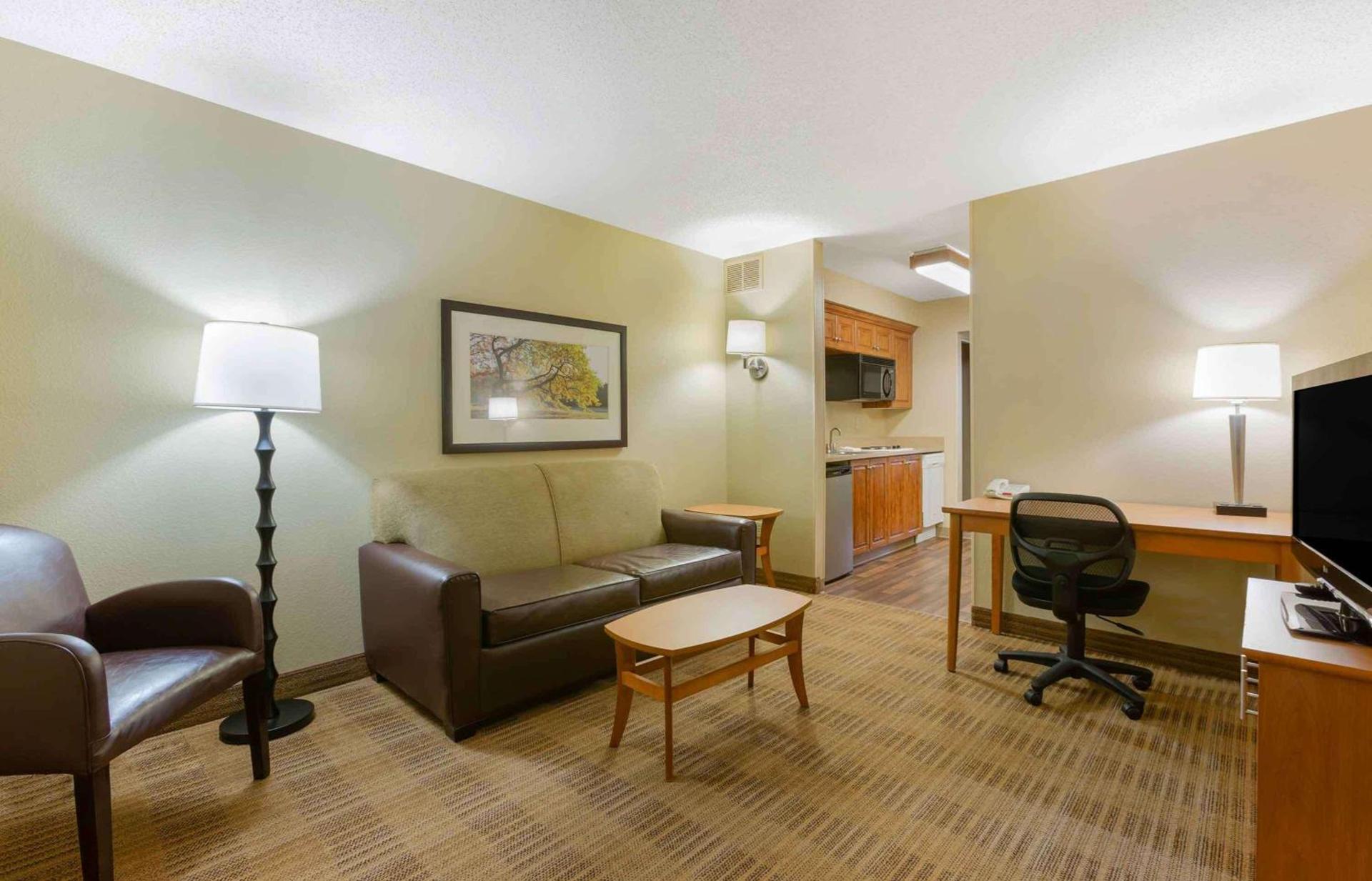 Studio 6 Extended Stay Findlay Tiffin Avenue OH photo 22