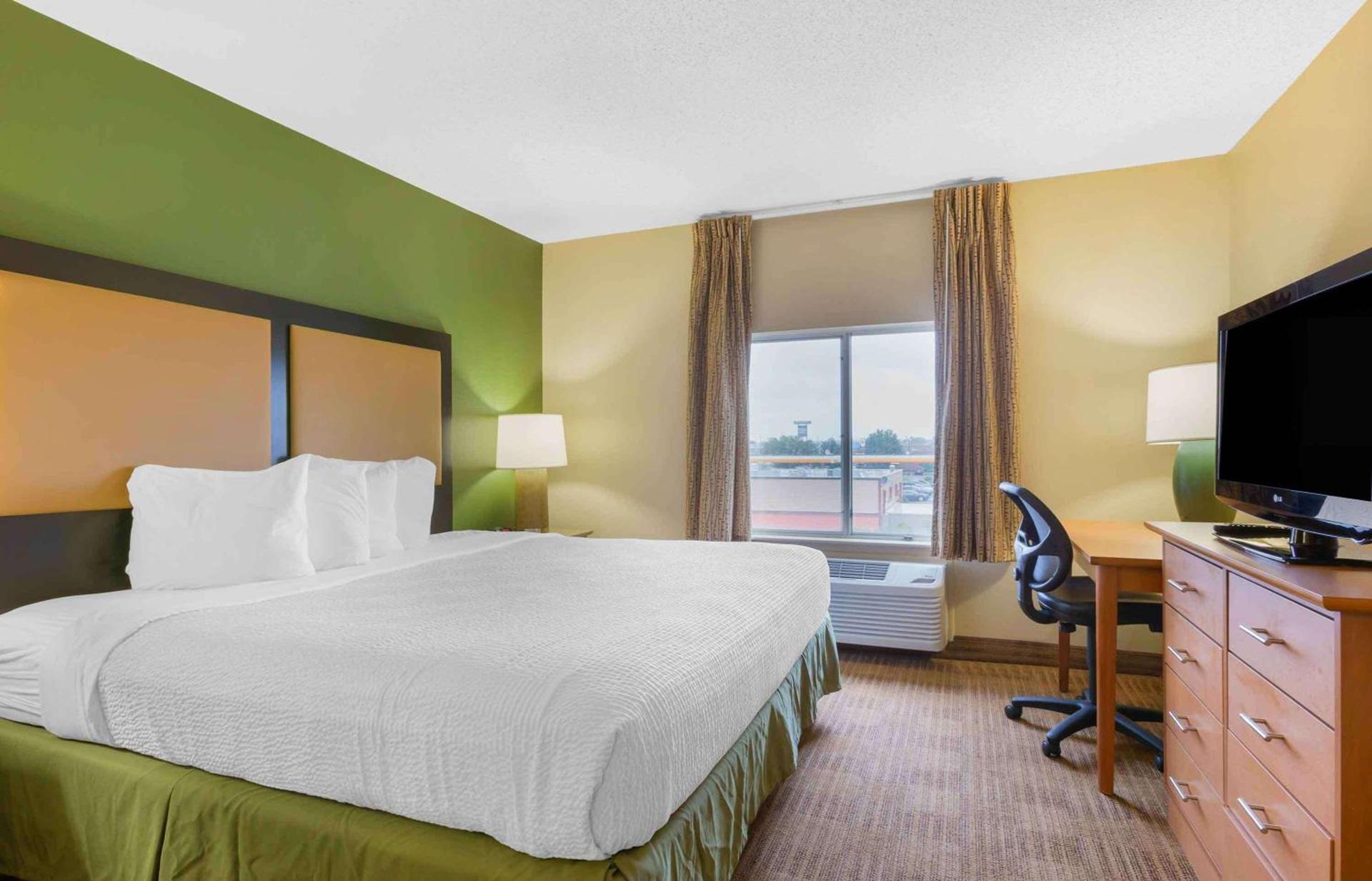 Studio 6 Extended Stay Findlay Tiffin Avenue OH photo 24