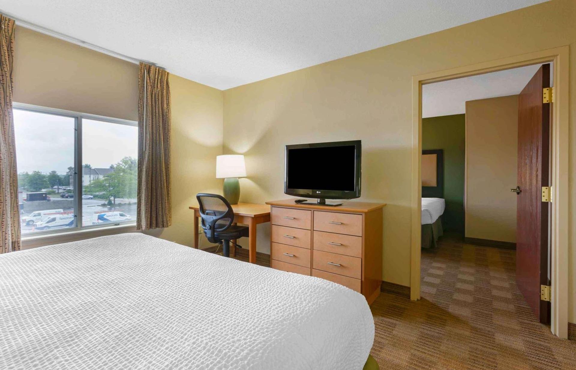Studio 6 Extended Stay Findlay Tiffin Avenue OH photo 26