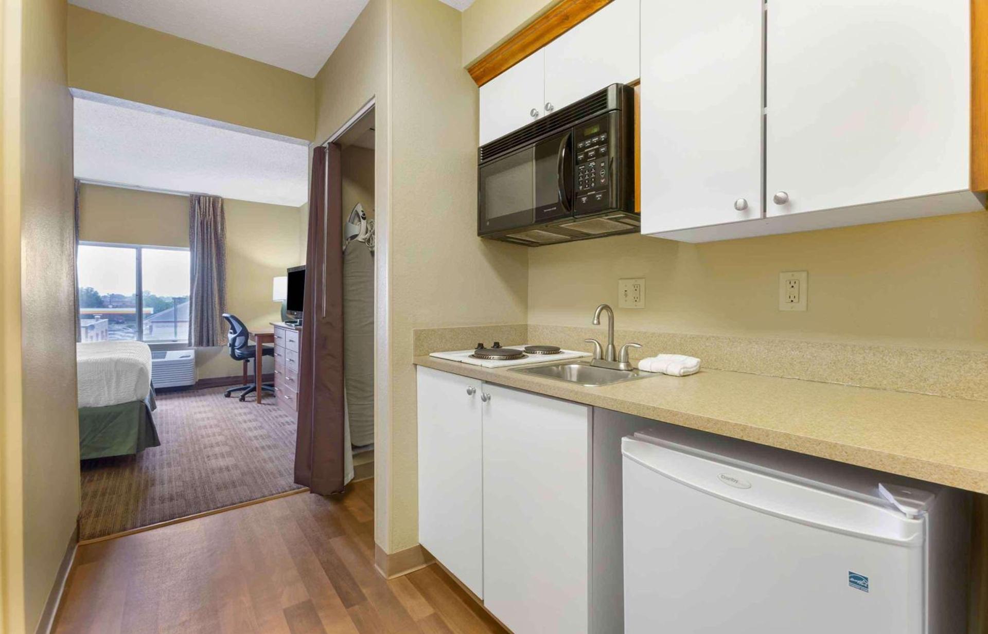 Studio 6 Extended Stay Findlay Tiffin Avenue OH photo 28