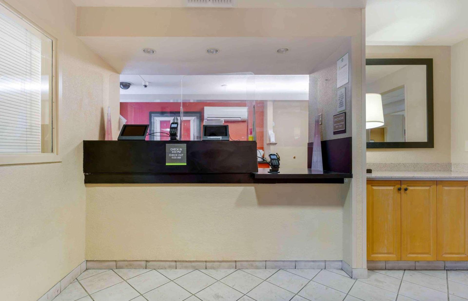 Extended Stay America Suites - Pleasanton - Chabot Dr photo 3