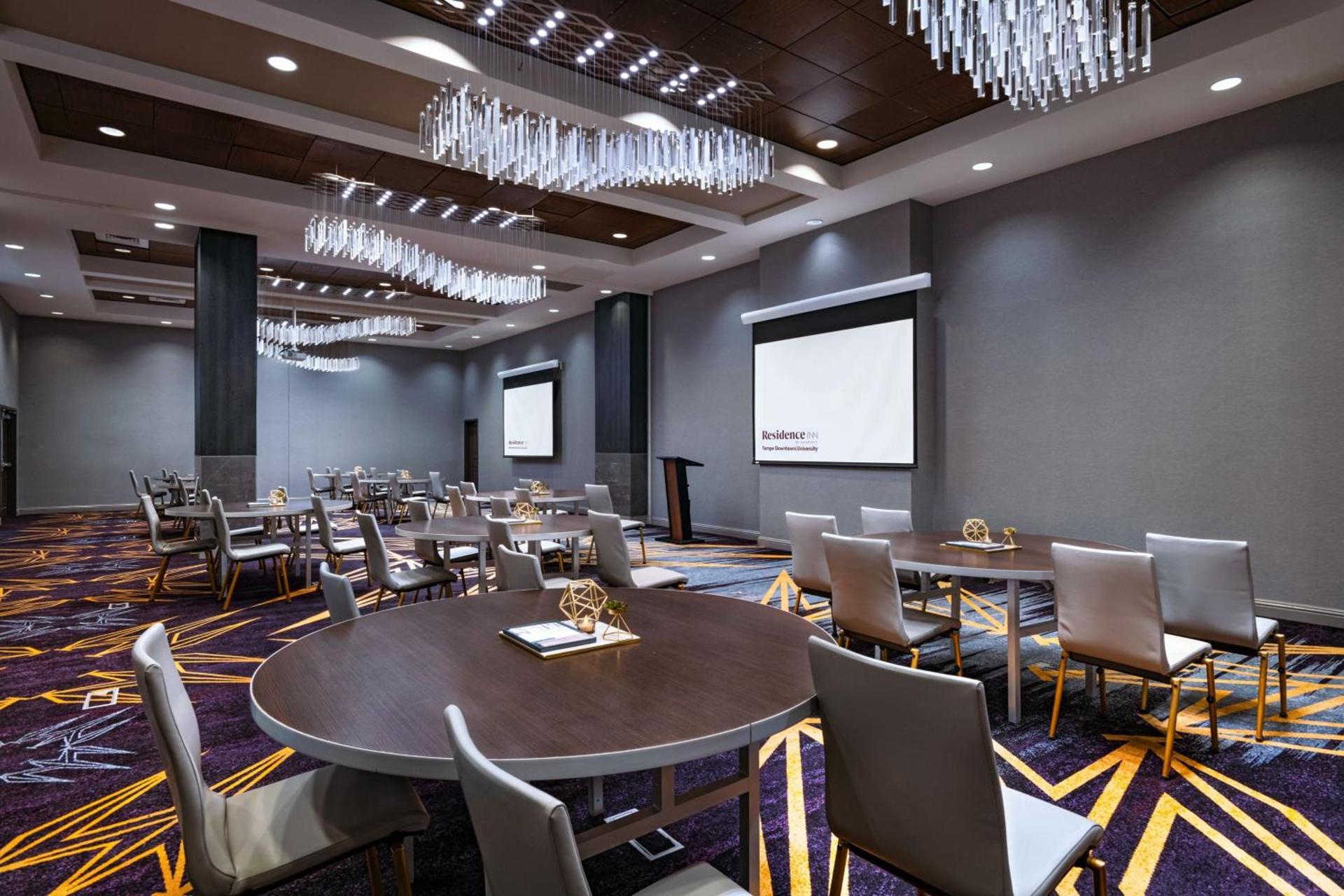Residence Inn by Marriott Tempe Downtown/University photo 39