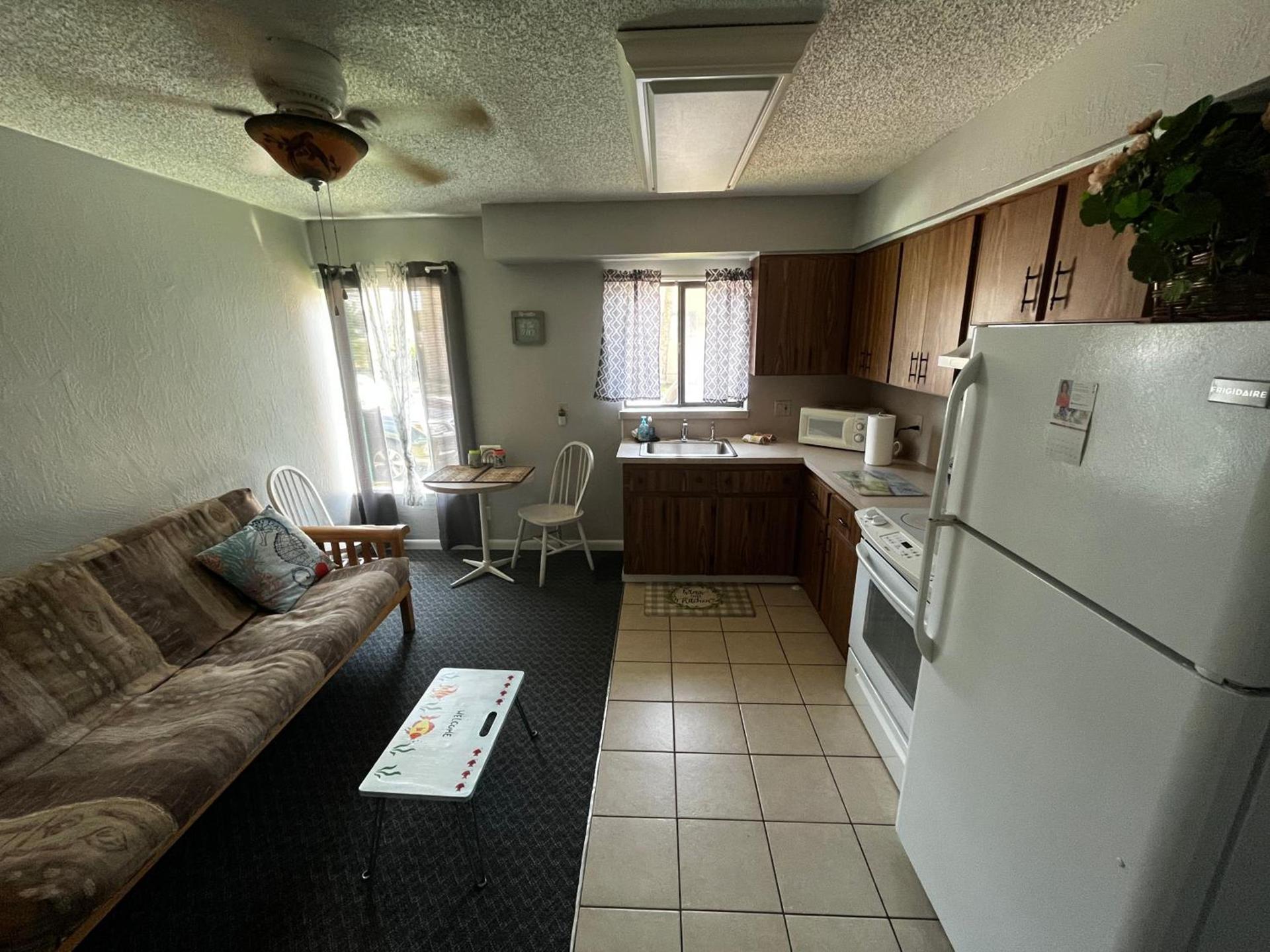 Surfside Suites photo 18