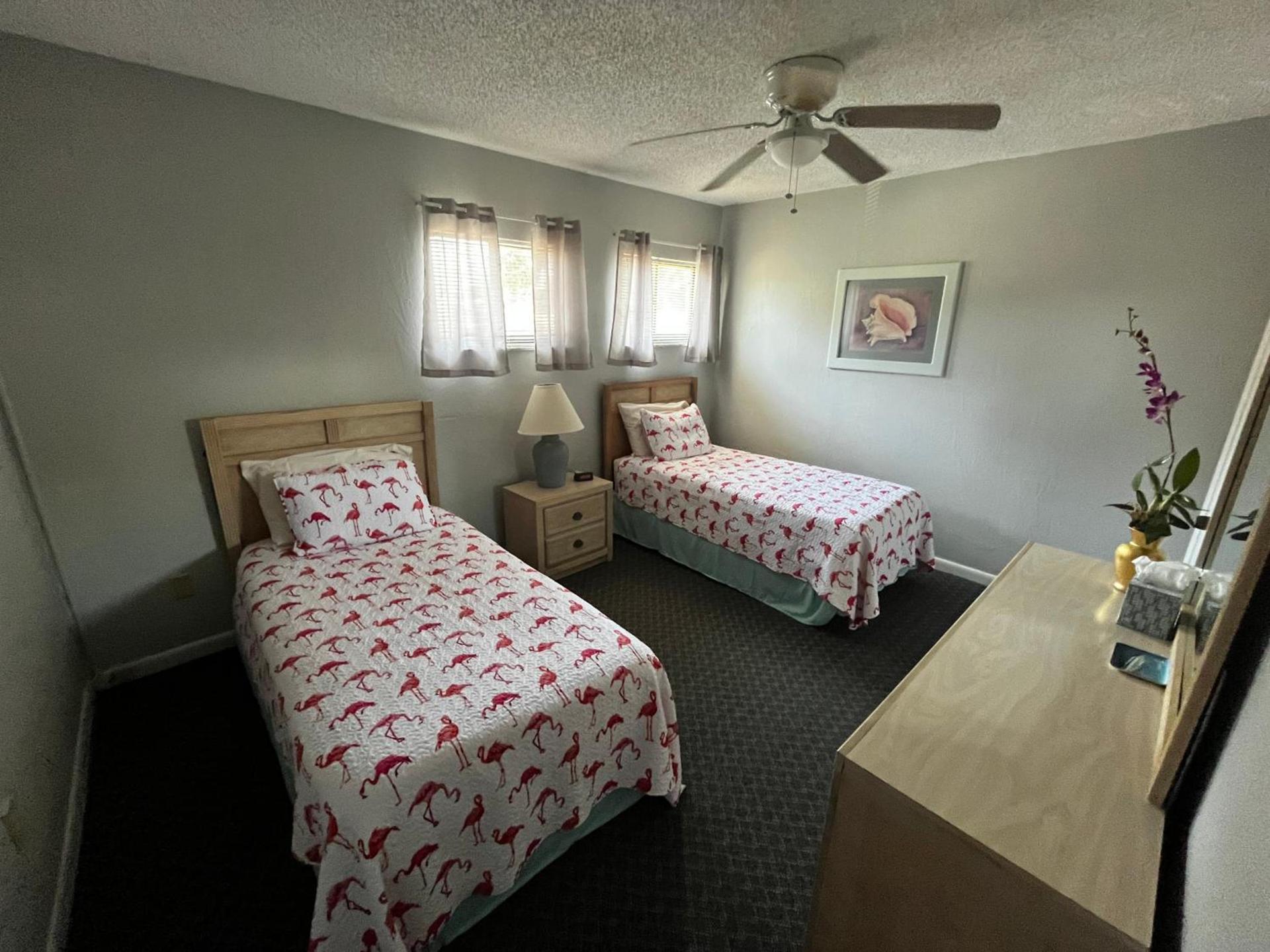 Surfside Suites photo 22
