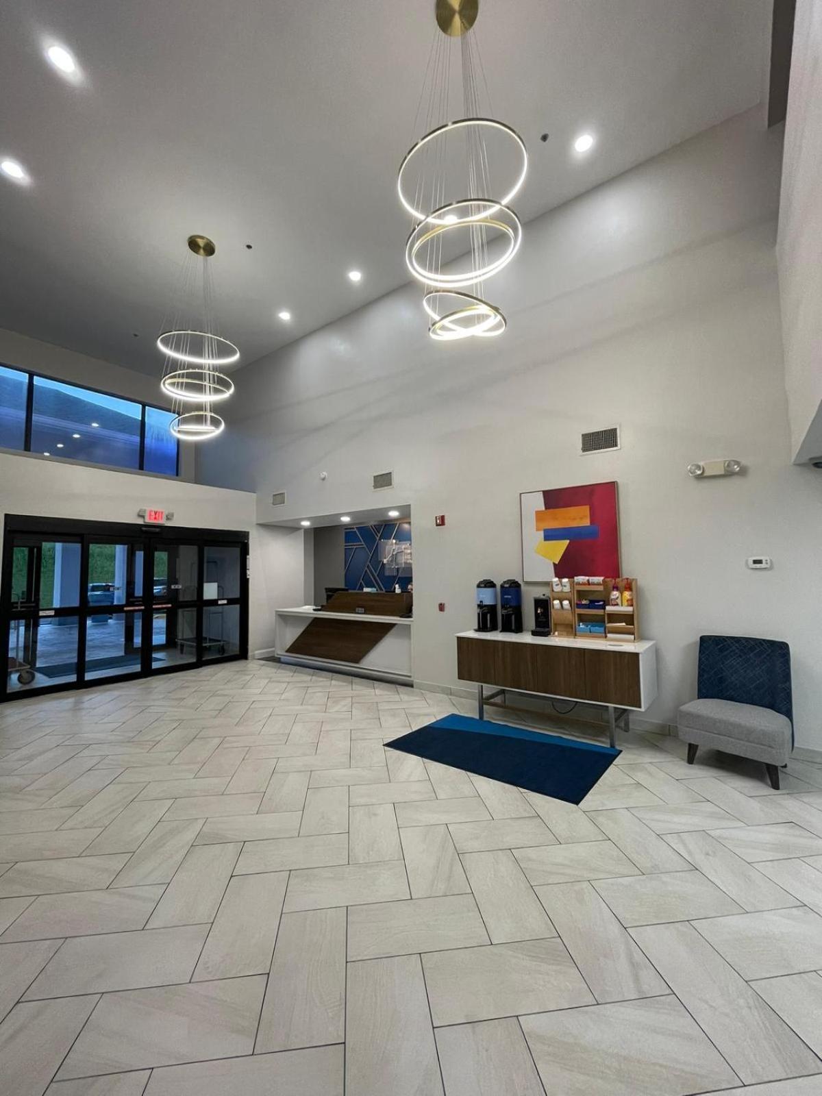 Holiday Inn Express & Suites Hiawassee by IHG photo 6