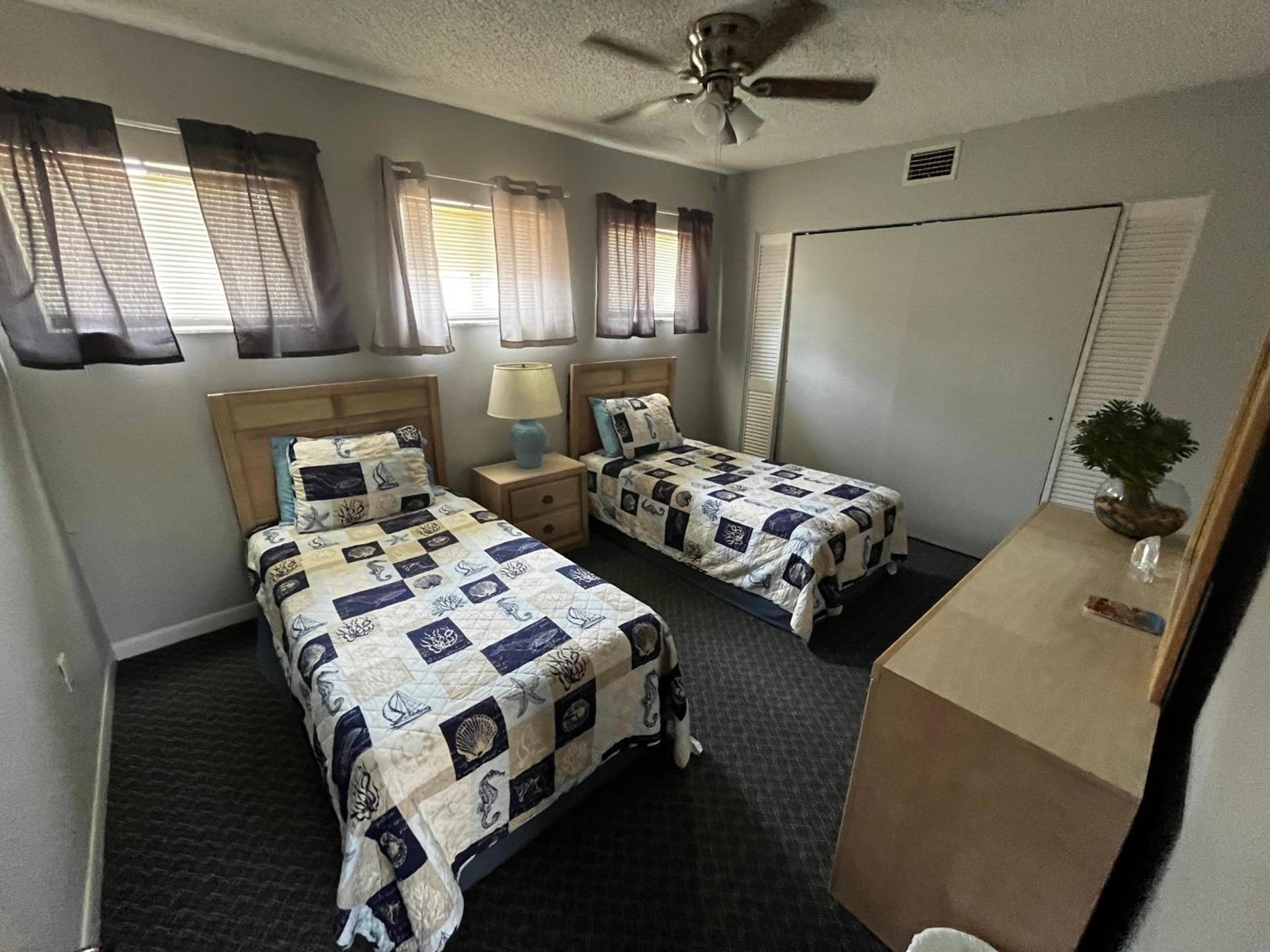 Surfside Suites photo 24