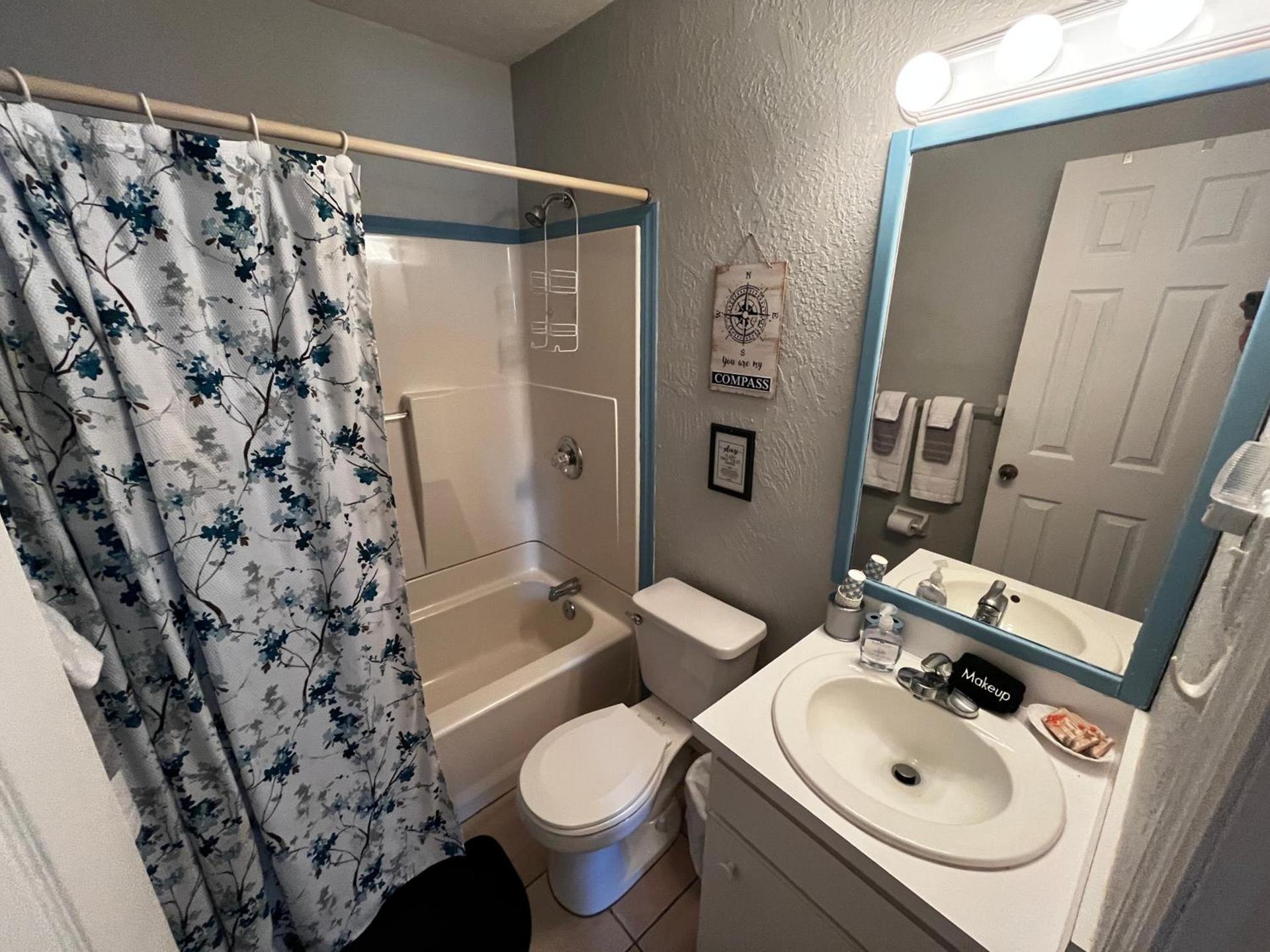 Surfside Suites photo 4