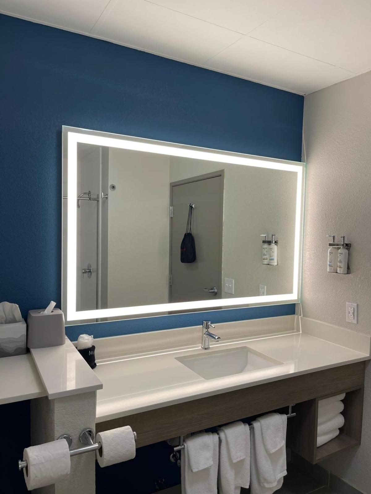Holiday Inn Express & Suites Hiawassee by IHG photo 2
