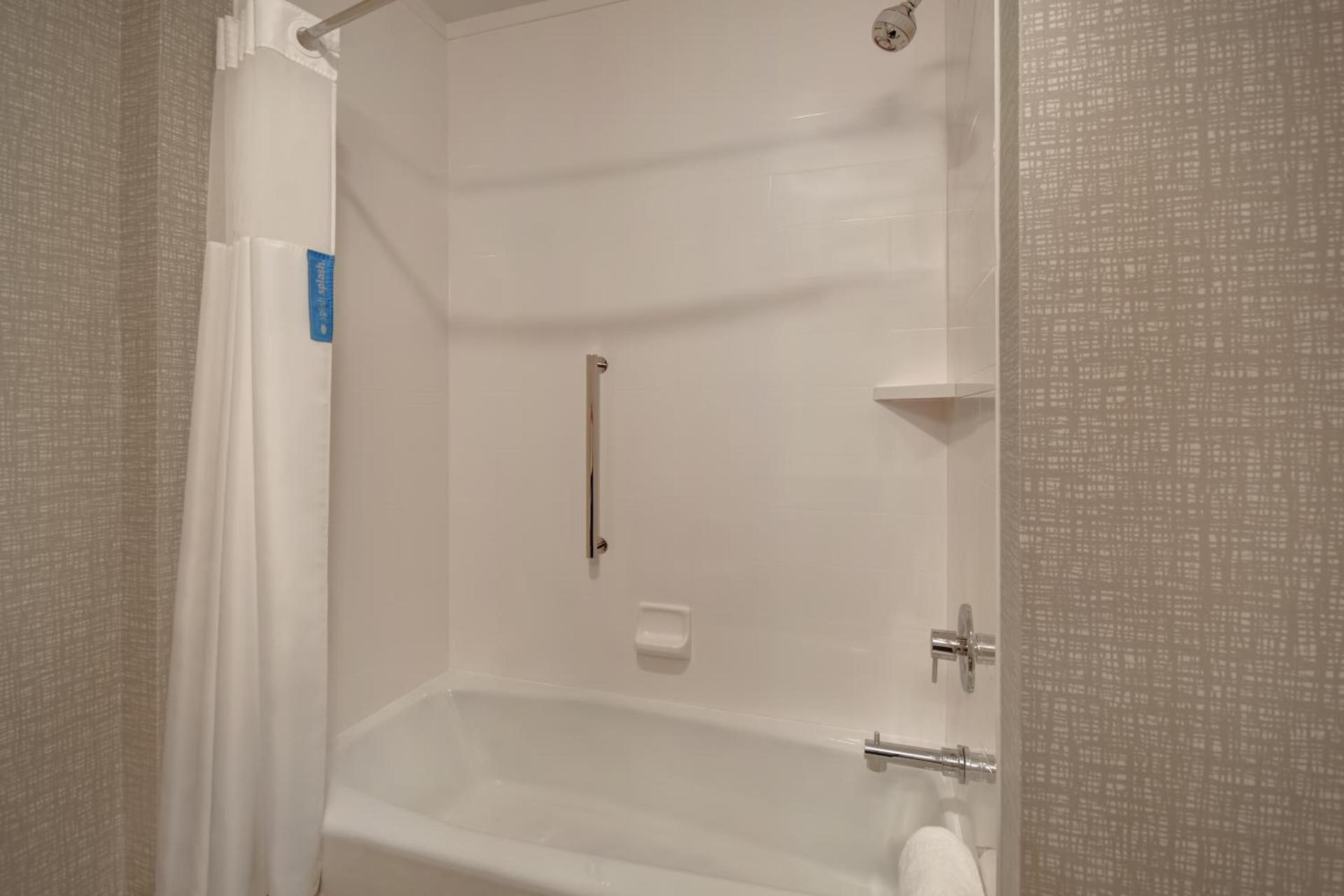 Hampton Inn Pleasant View photo 49