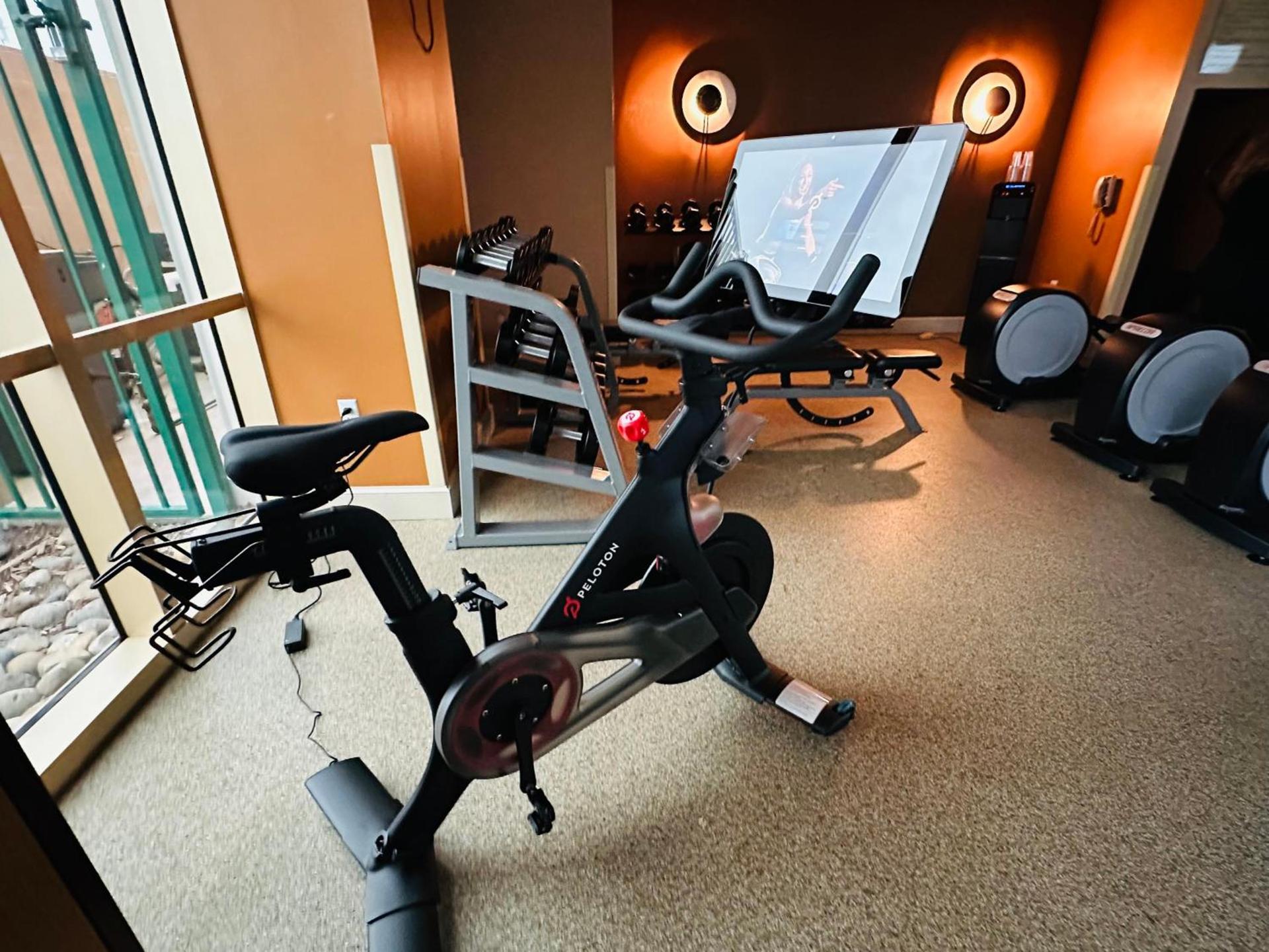 Hilton Santa Clara - Newly Renovated photo 42